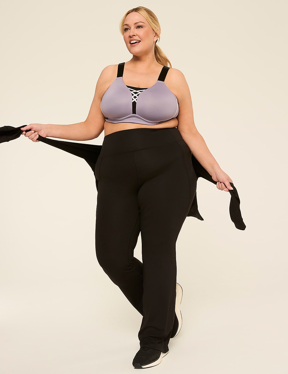 LIVI Wireless Medium-Impact Wicking Sports Bra Product Image 3