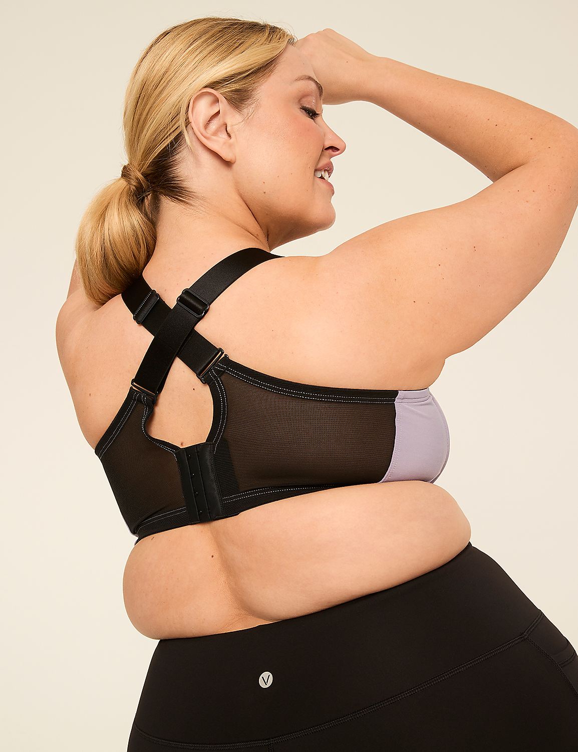 LIVI Wireless Medium-Impact Wicking Sports Bra Product Image 4