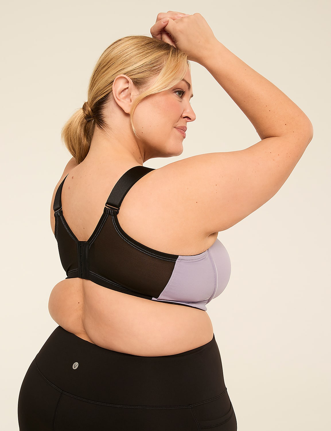 LIVI Wireless Medium-Impact Wicking Sports Bra Product Image 2