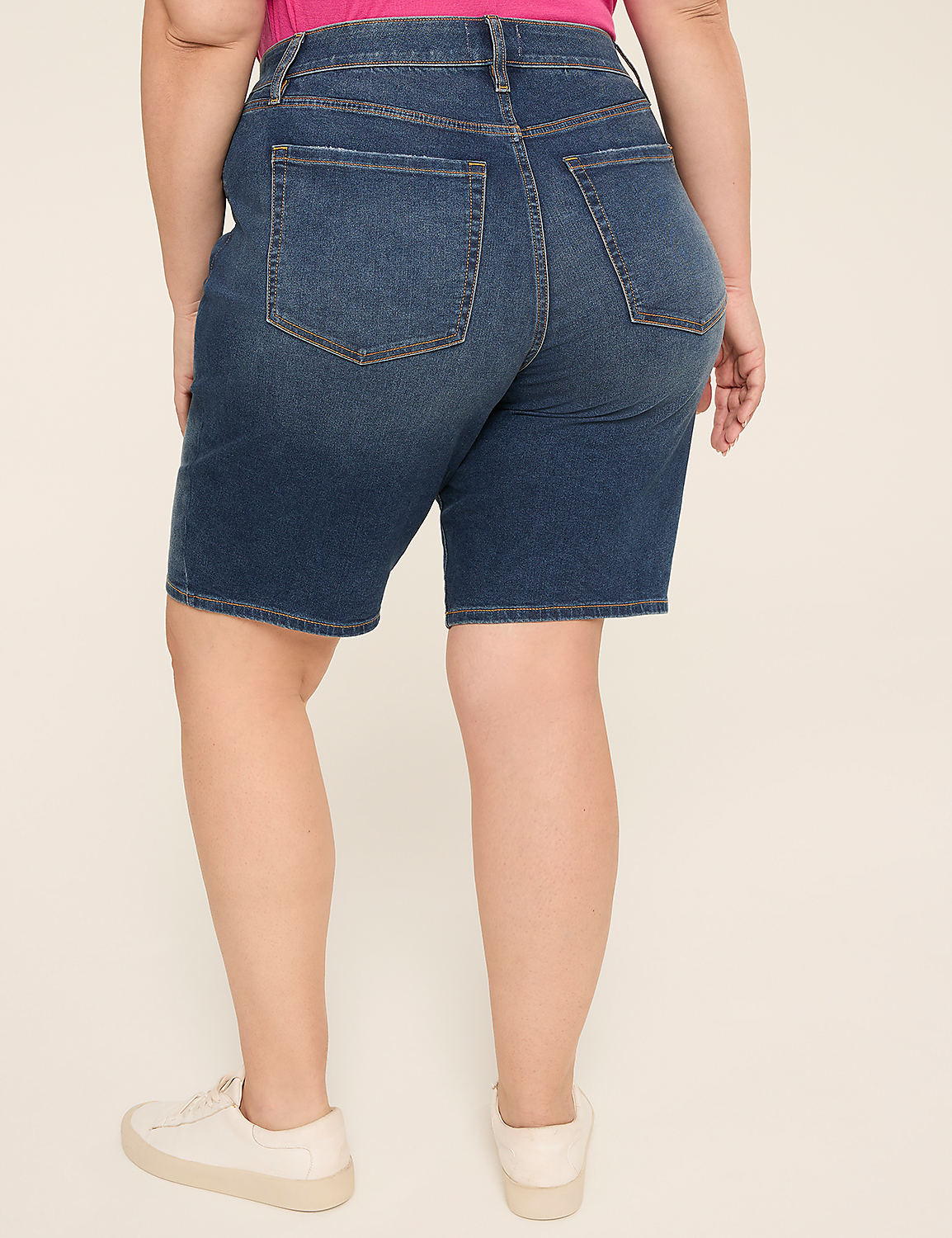 No-Gap Curvy Fit Fitted 10" Bermuda Short Product Image 2