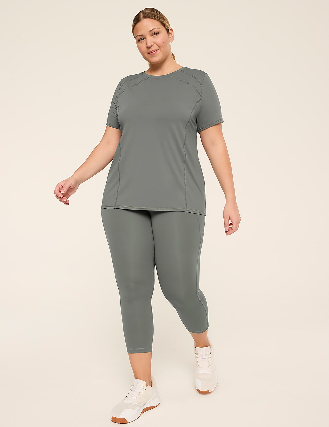 LIVI Short-Sleeve Crew-Neck Wicking Tee Product Image 12