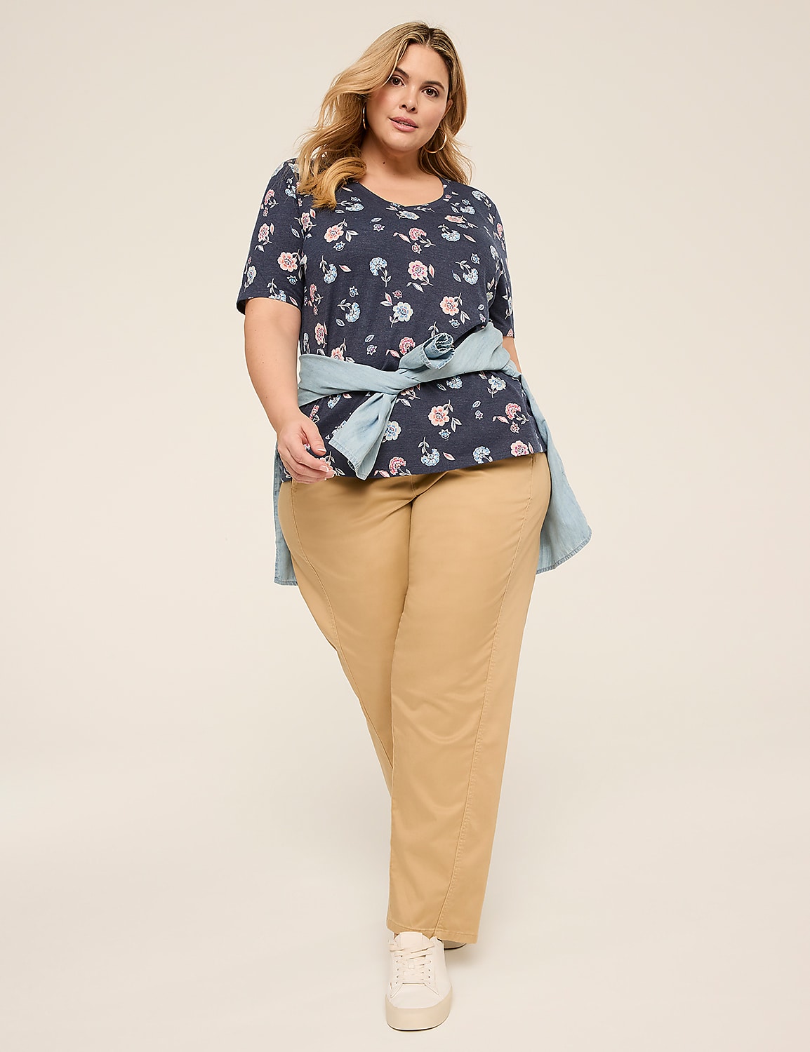 Perfect Sleeve V-Neck Tee Product Image 3