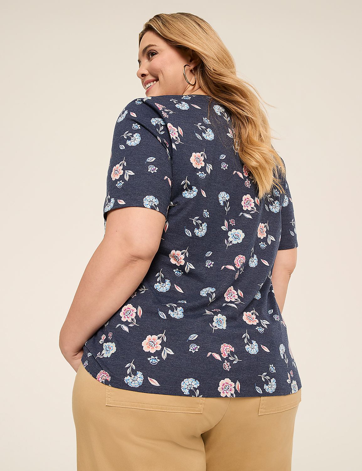 Perfect Sleeve V-Neck Tee Product Image 2