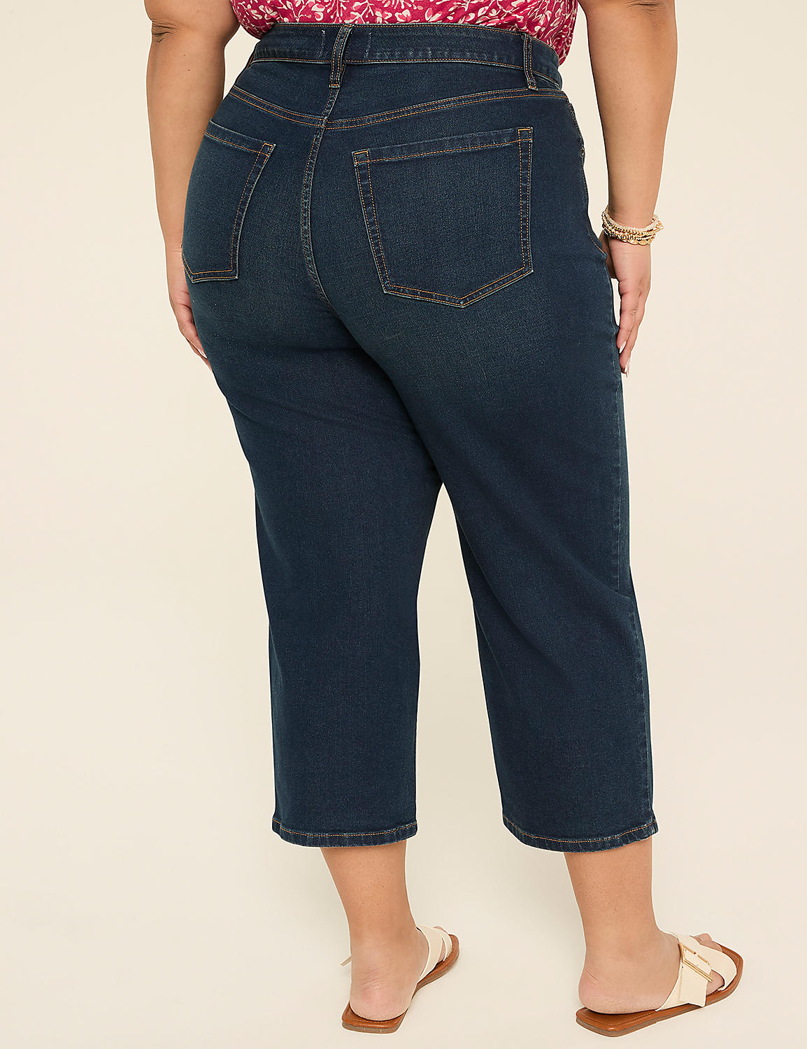 No-Gap Curvy Fit Straight Capri Product Image 2