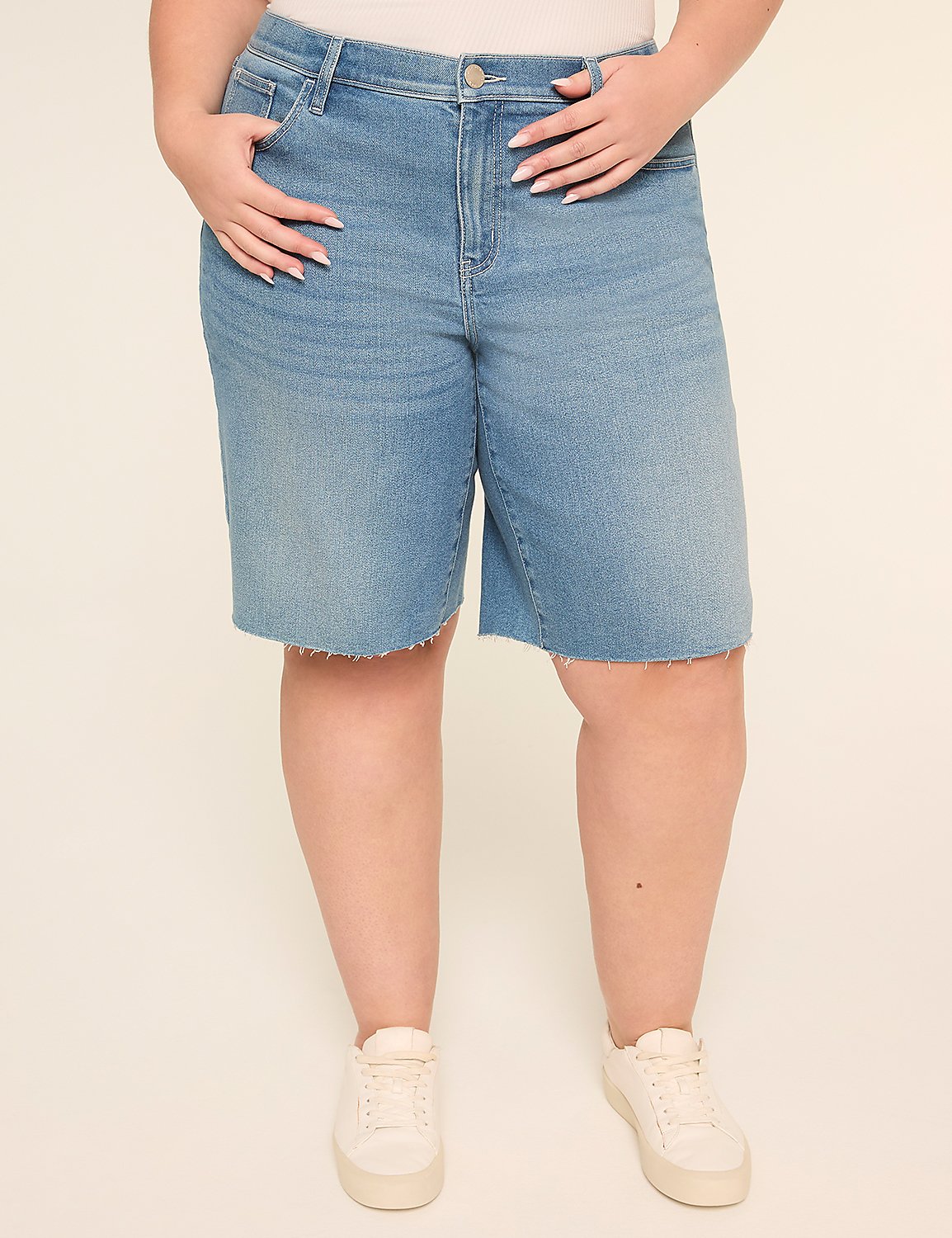 Relaxed 10" Bermuda Short Product Image 1