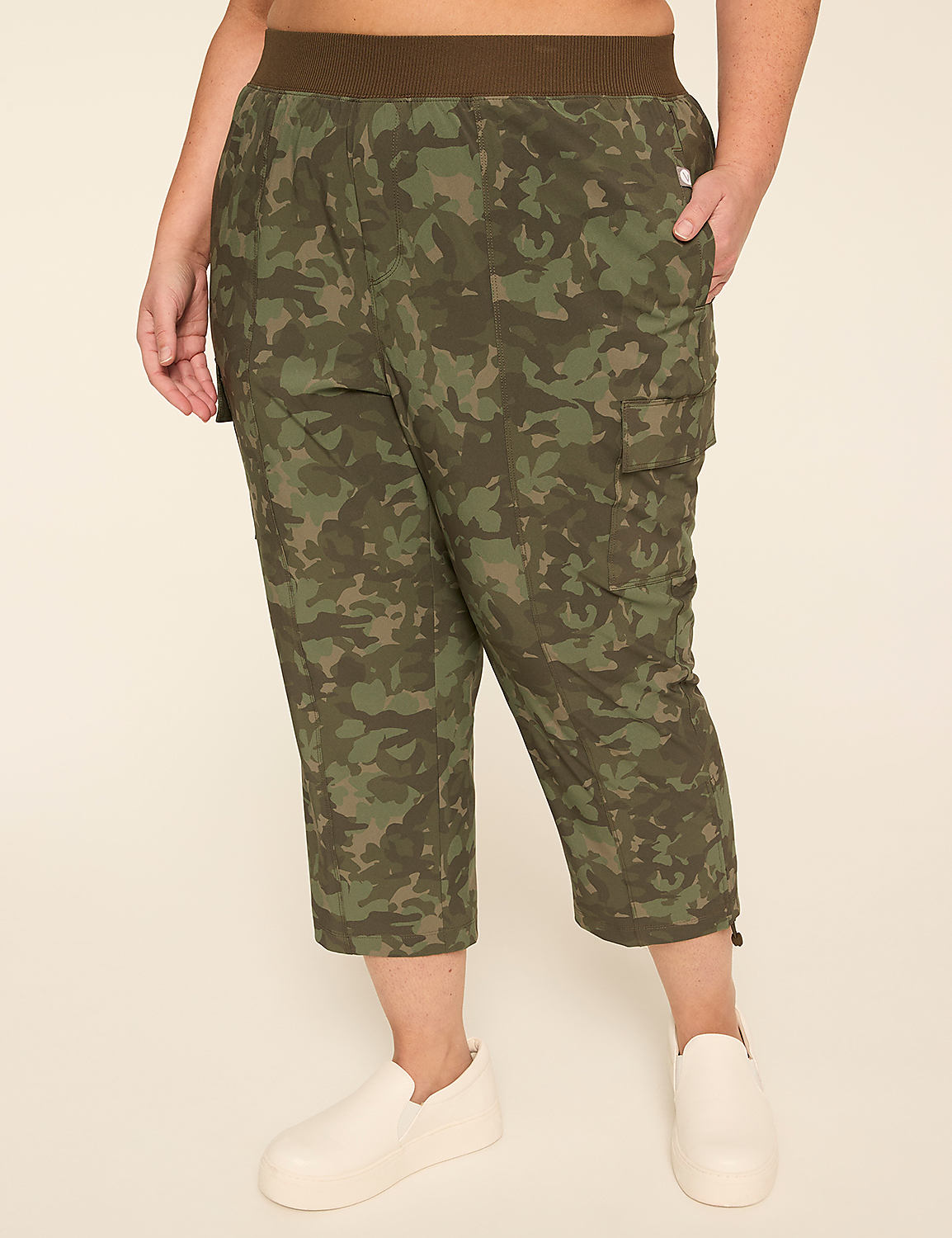 LIVI Stretch Woven Crop Pant Product Image 1
