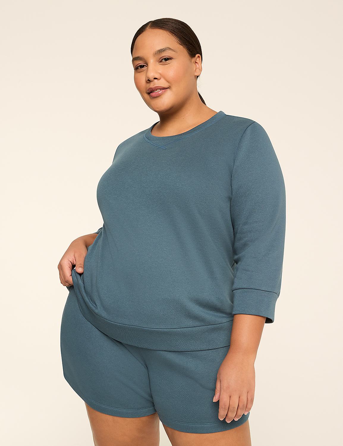 LIVI 3/4-Sleeve Crew-Neck Sweatshirt Product Image 1