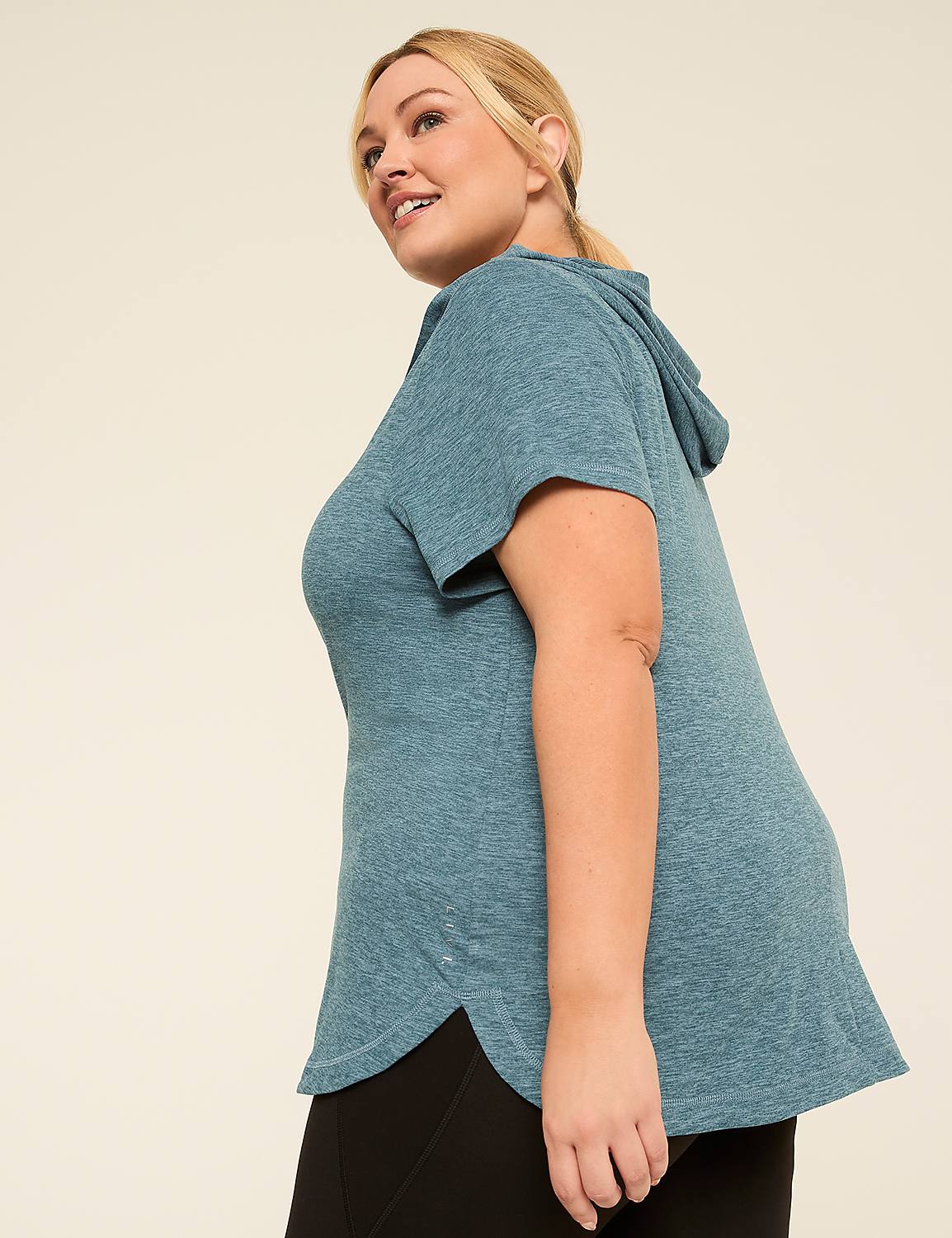 LIVI Soft Short-Sleeve Hoodie Product Image 2