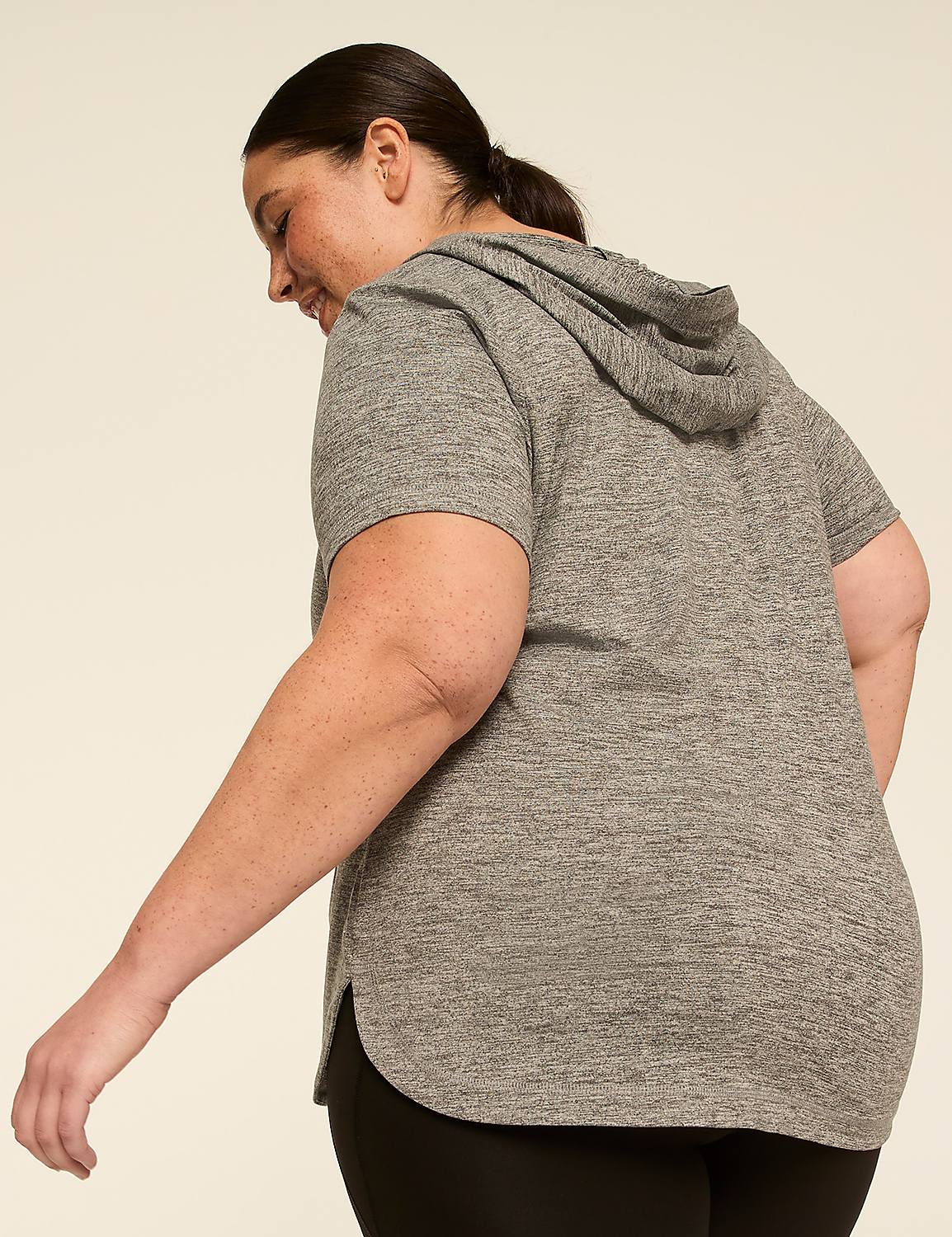 LIVI Soft Short-Sleeve Hoodie Product Image 2