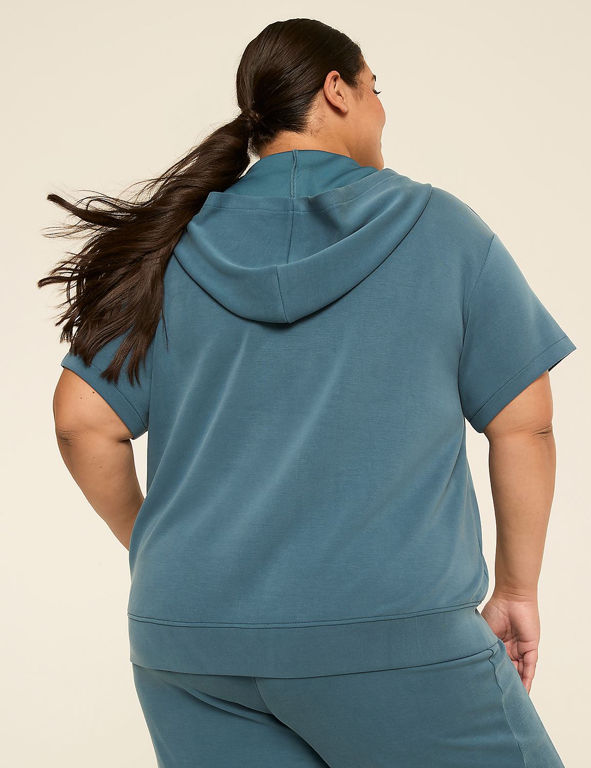 LIVI Journey Short-Sleeve Hooded Sweatshirt Product Image 2