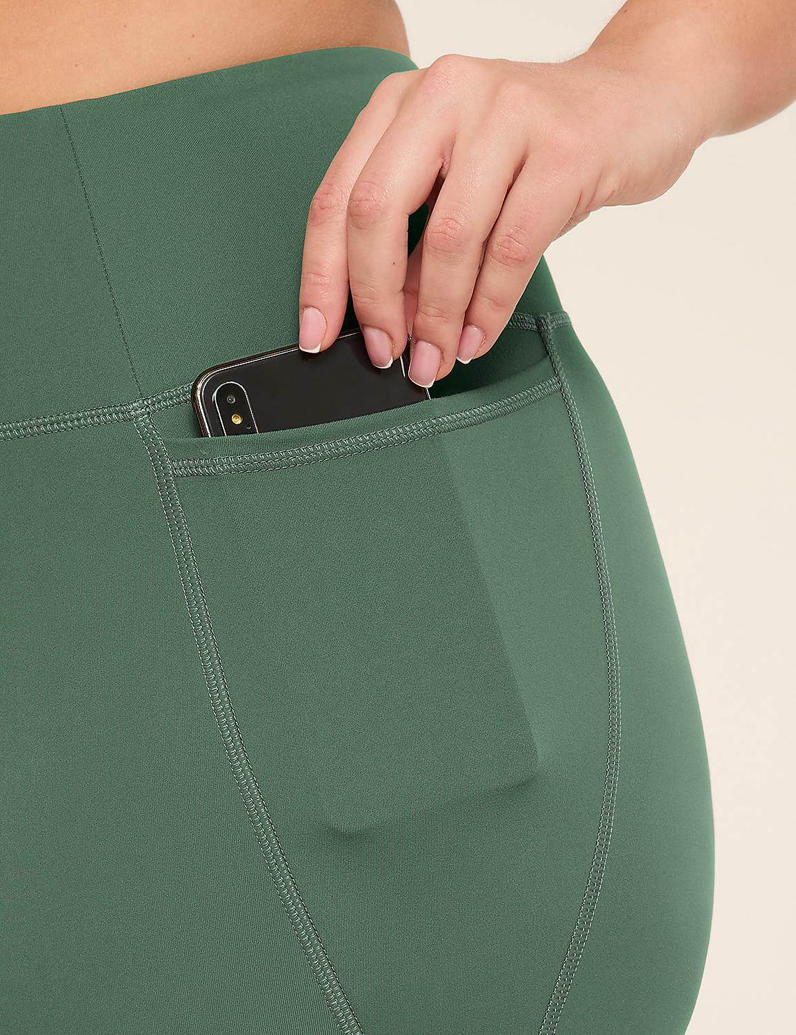 LIVI Soft 21" Capri Legging Product Image 7