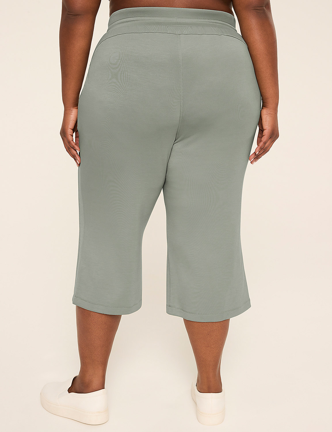 LIVI Journey Relaxed Straight Crop Pant Product Image 2