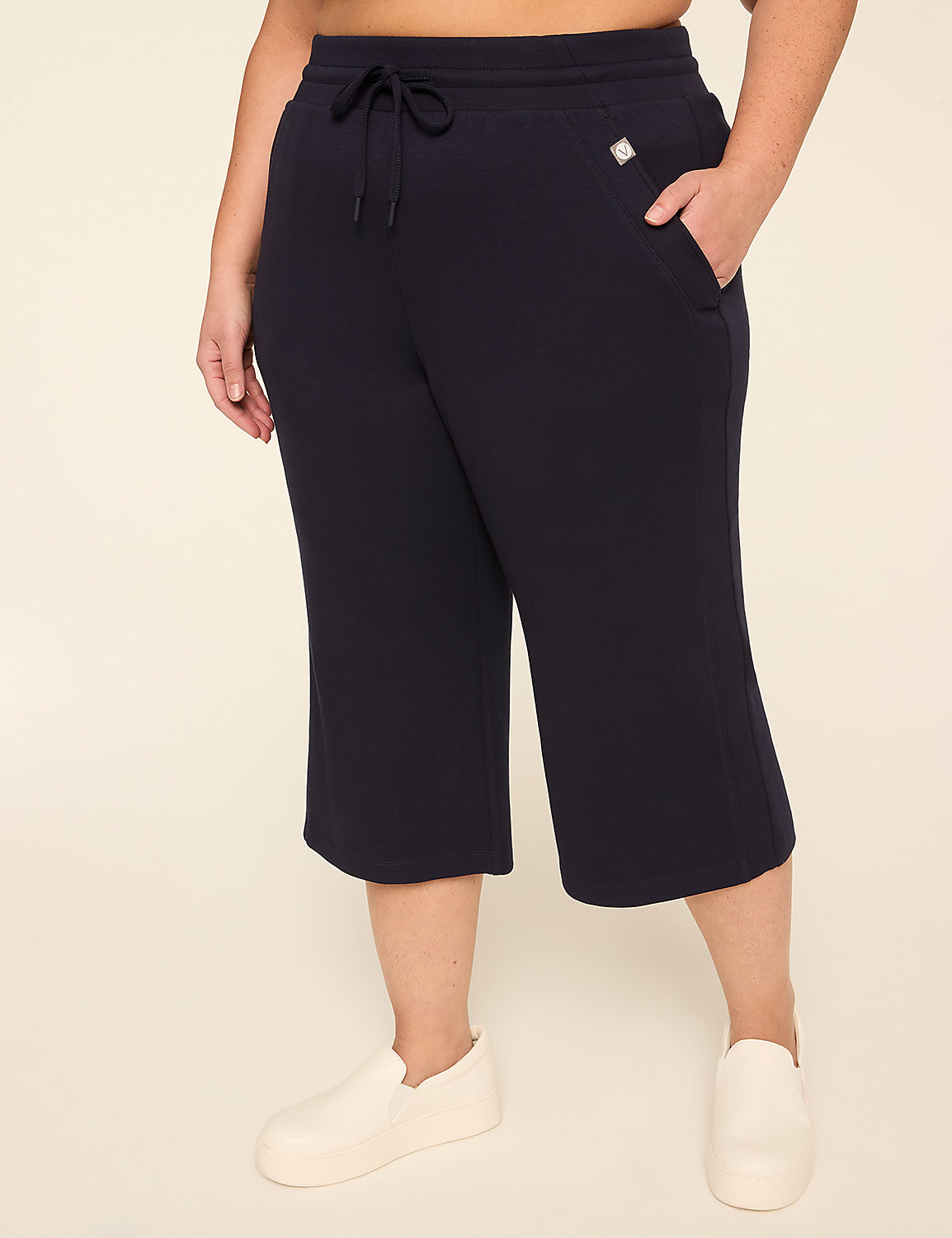 LIVI Journey Relaxed Straight Crop Pant Product Image 1