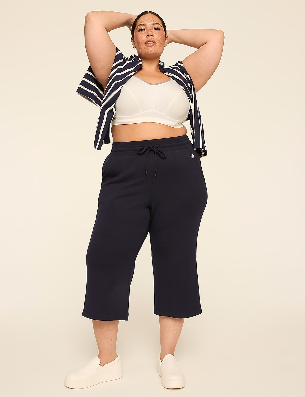 LIVI Journey Relaxed Straight Crop Pant Product Image 3