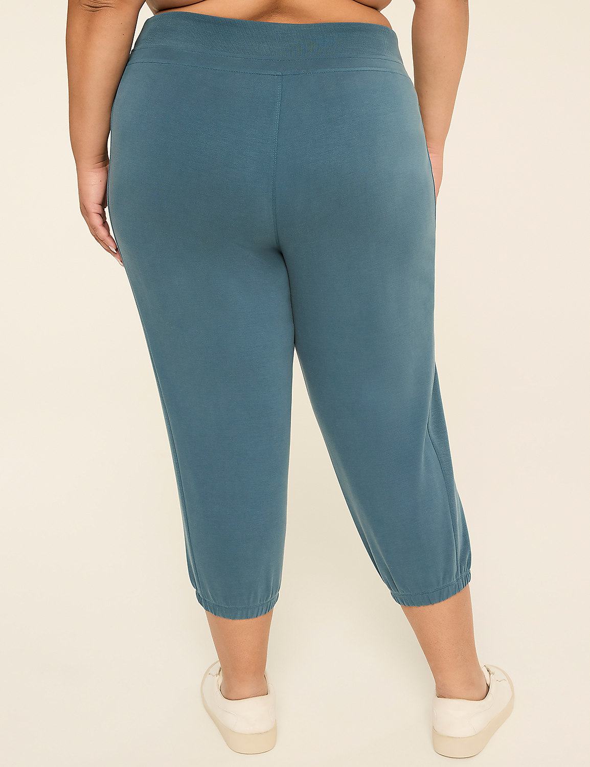 LIVI Journey MId-Rise Capri Jogger Product Image 2