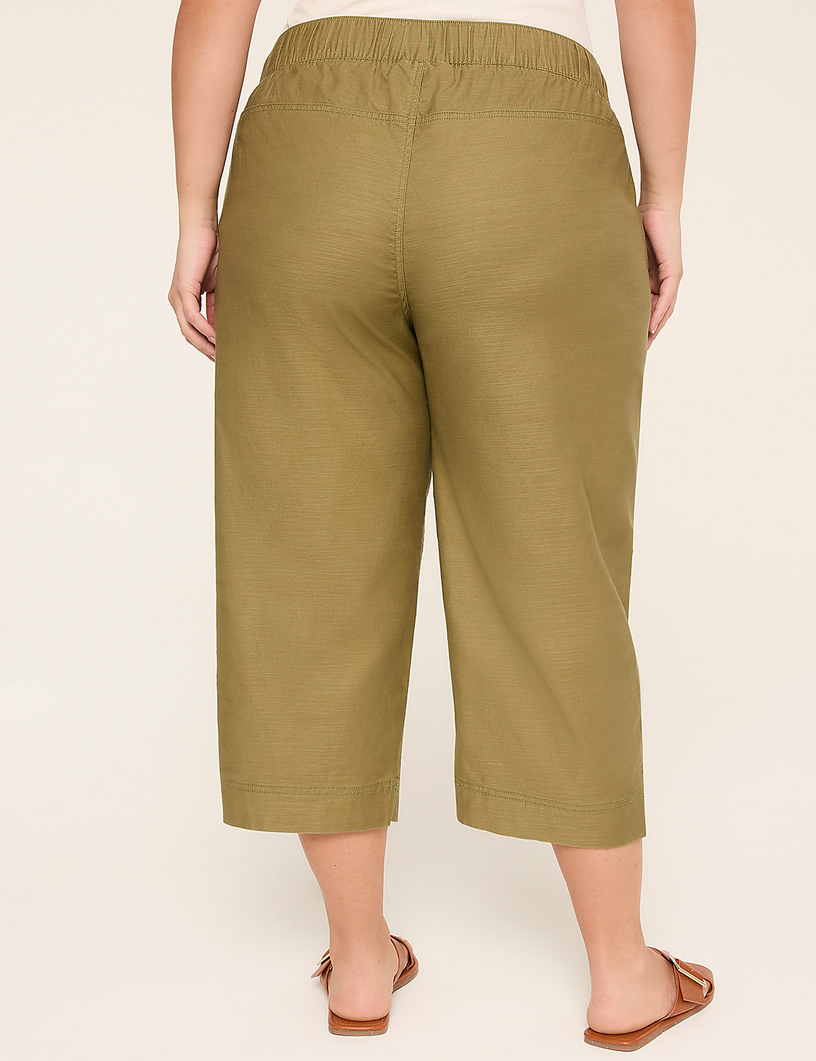 Slub Pull-On Capri Pant Product Image 2