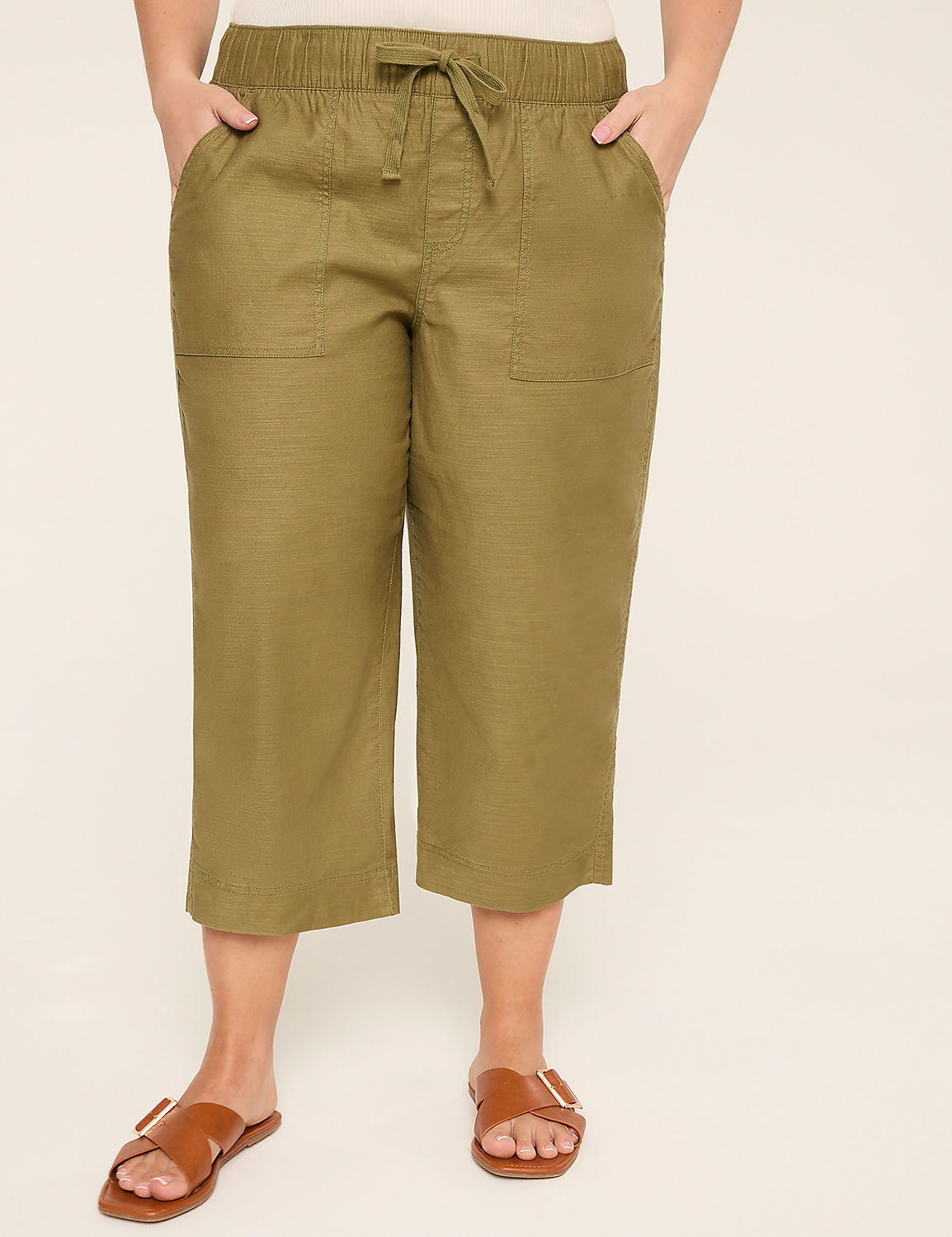 Slub Pull-On Capri Pant Product Image 1