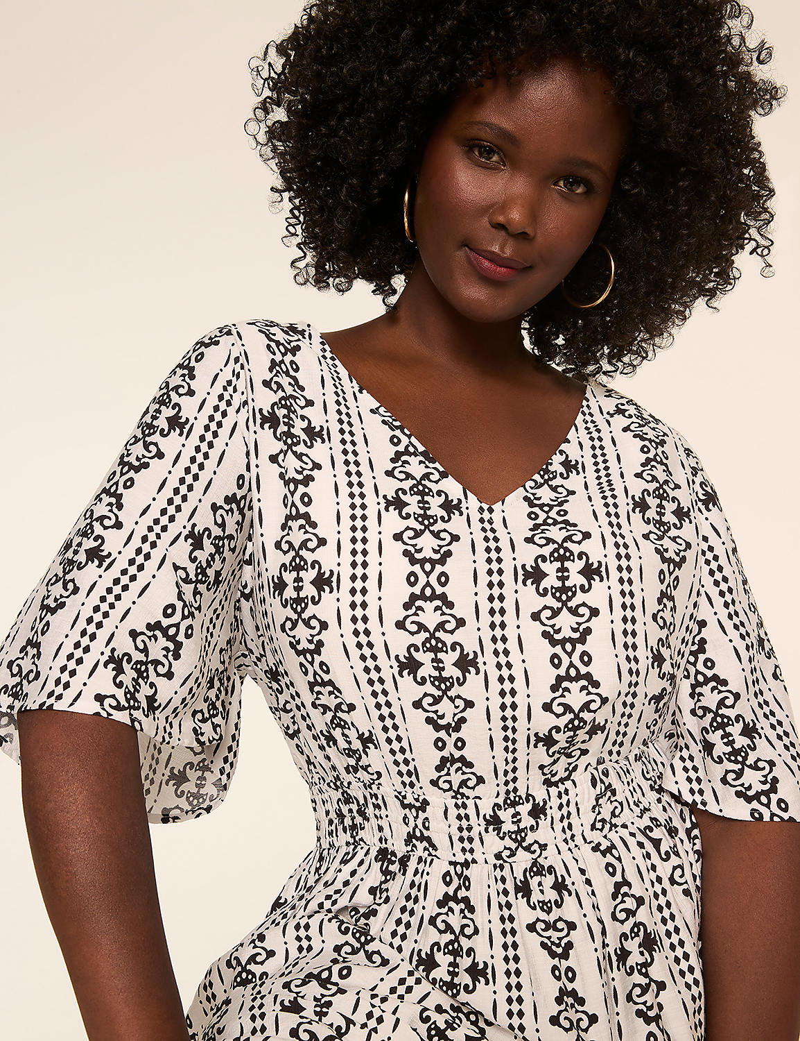 Short-Sleeve Smocked Waist Midi Dress Product Image 4