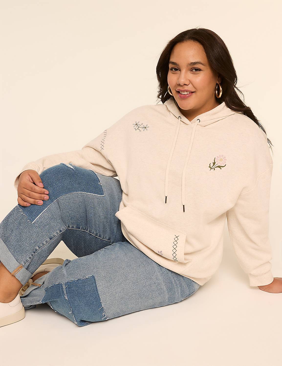 Long-Sleeve Embroidered Kangaroo Pocket Sweatshirt Product Image 3
