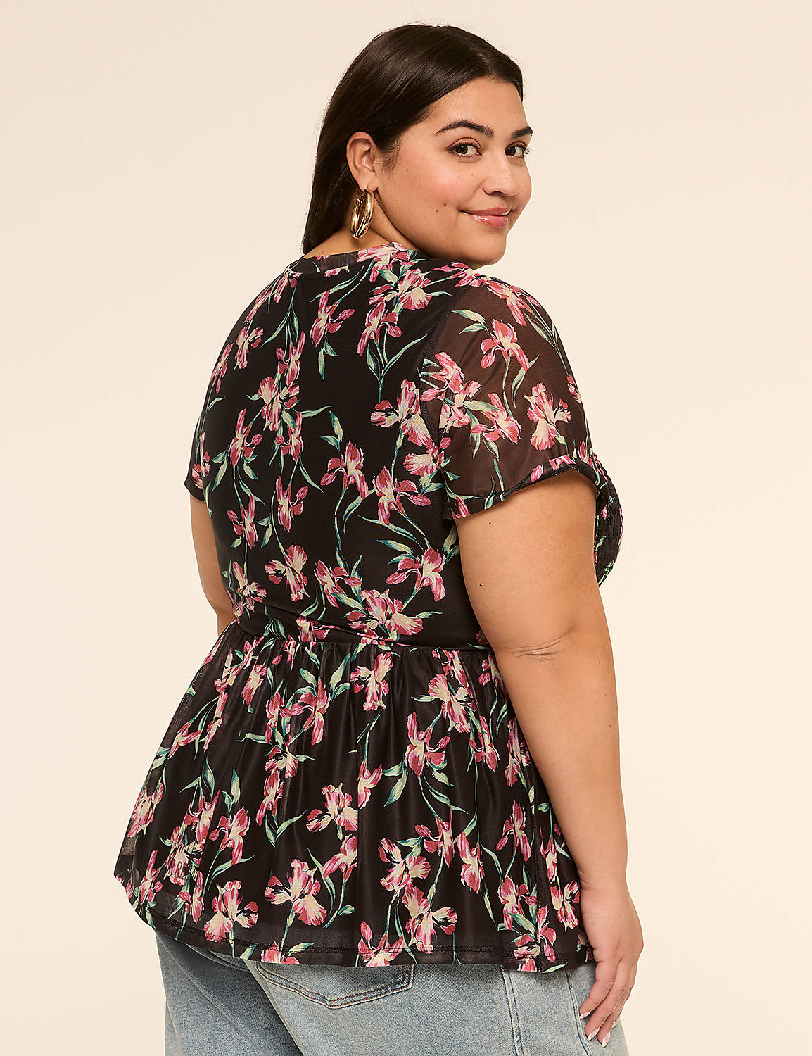 Short-Sleeve Peplum Top Product Image 2