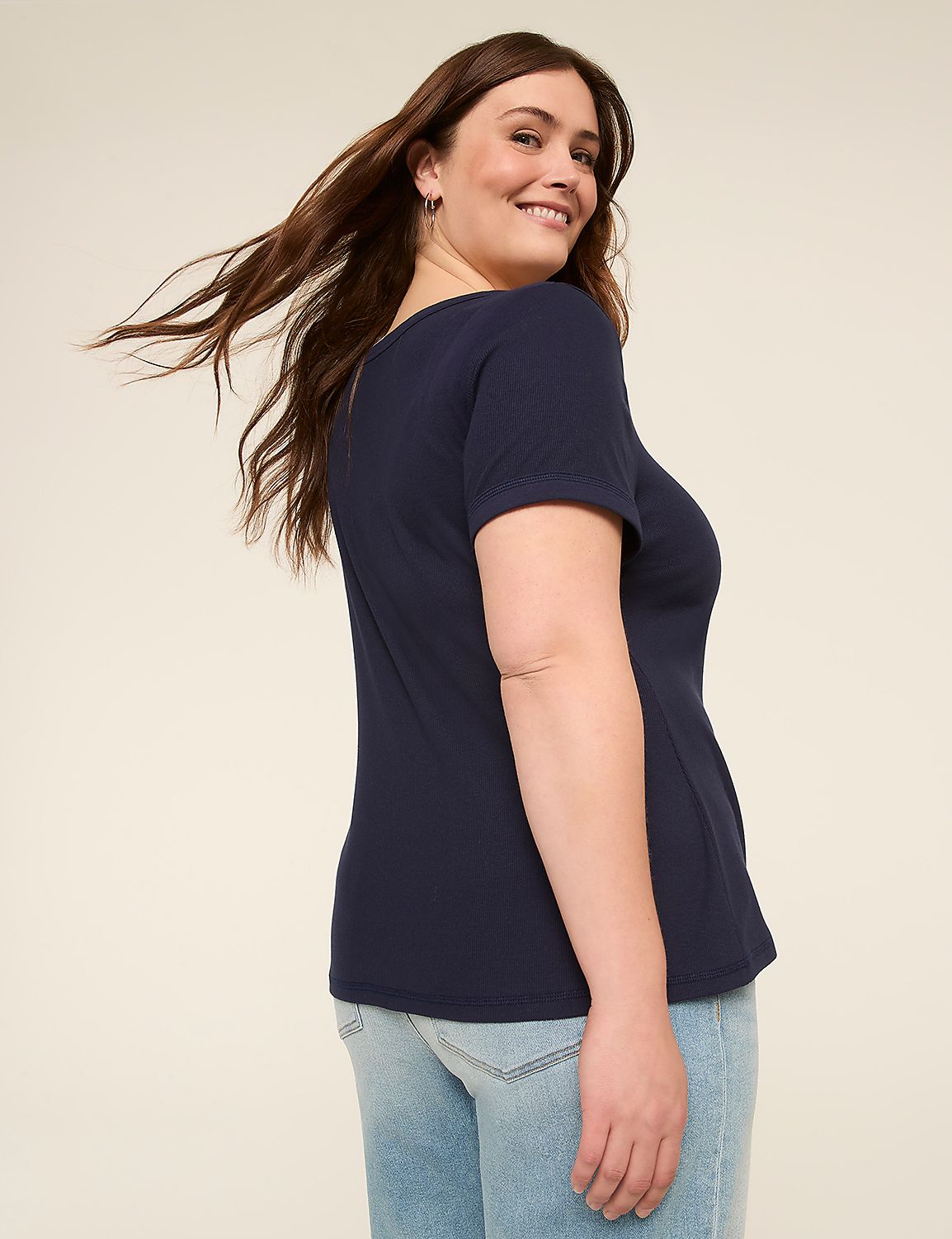 Short-Sleeve Scoop-Neck Tee Product Image 2