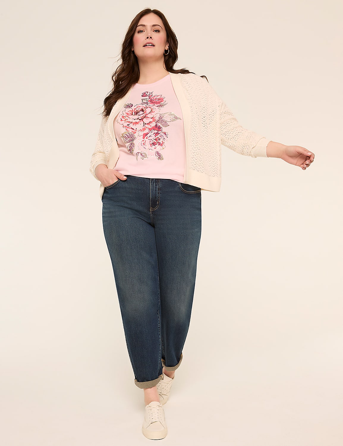 Crew-Neck Flower Bouquet Graphic Product Image 3
