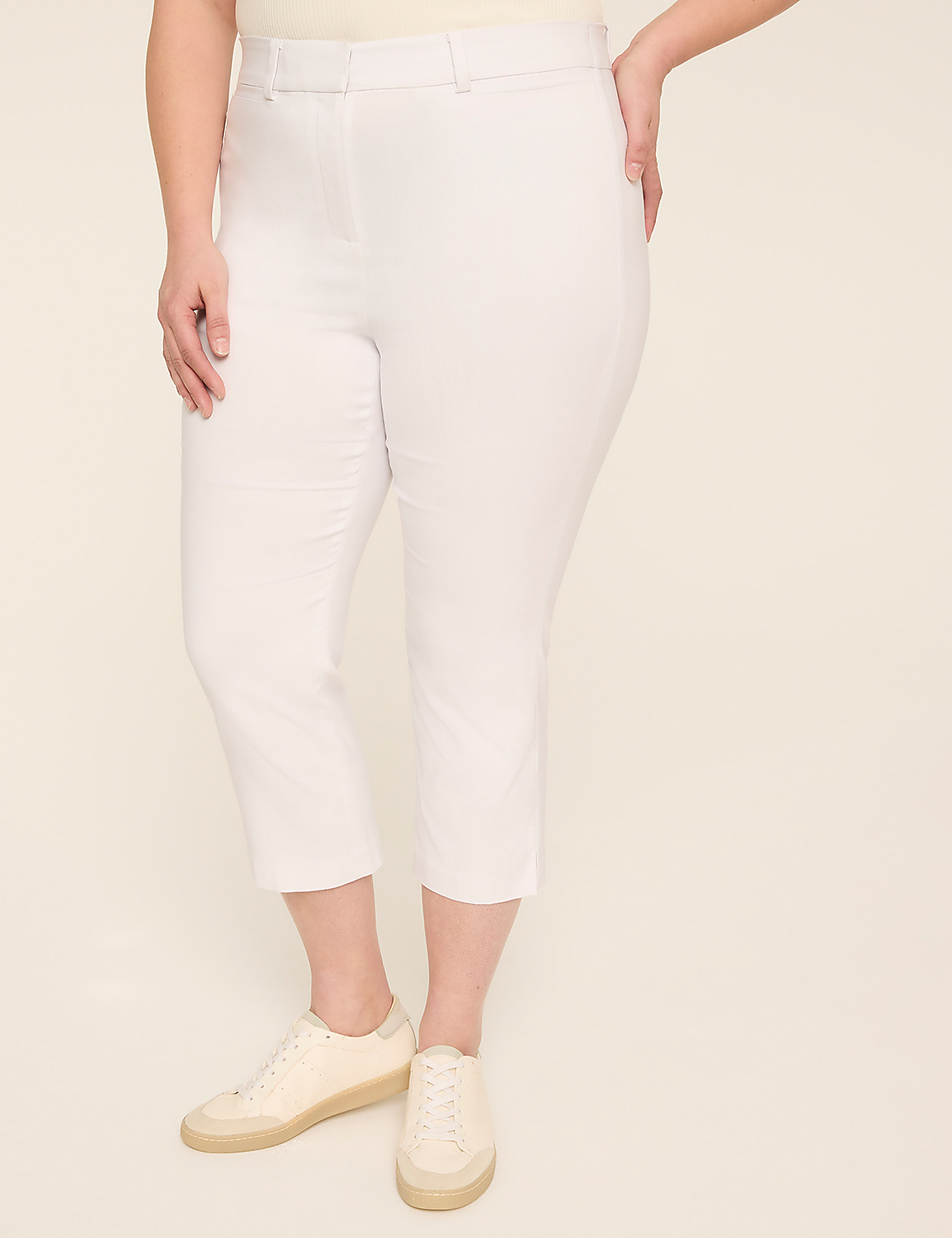 4-Season Slim Capri Product Image 1
