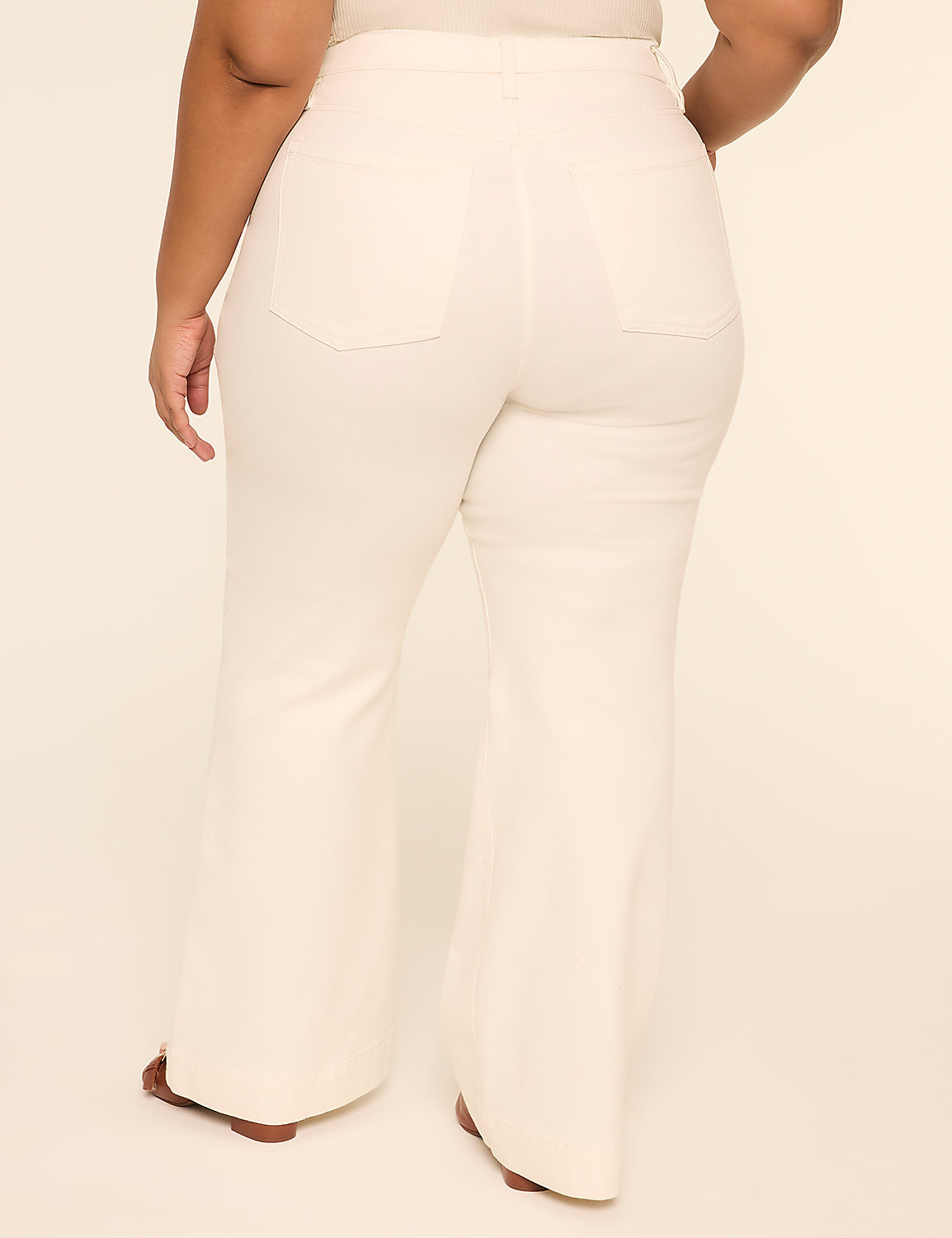 No-Gap Curvy Fit Flare Jean Product Image 2