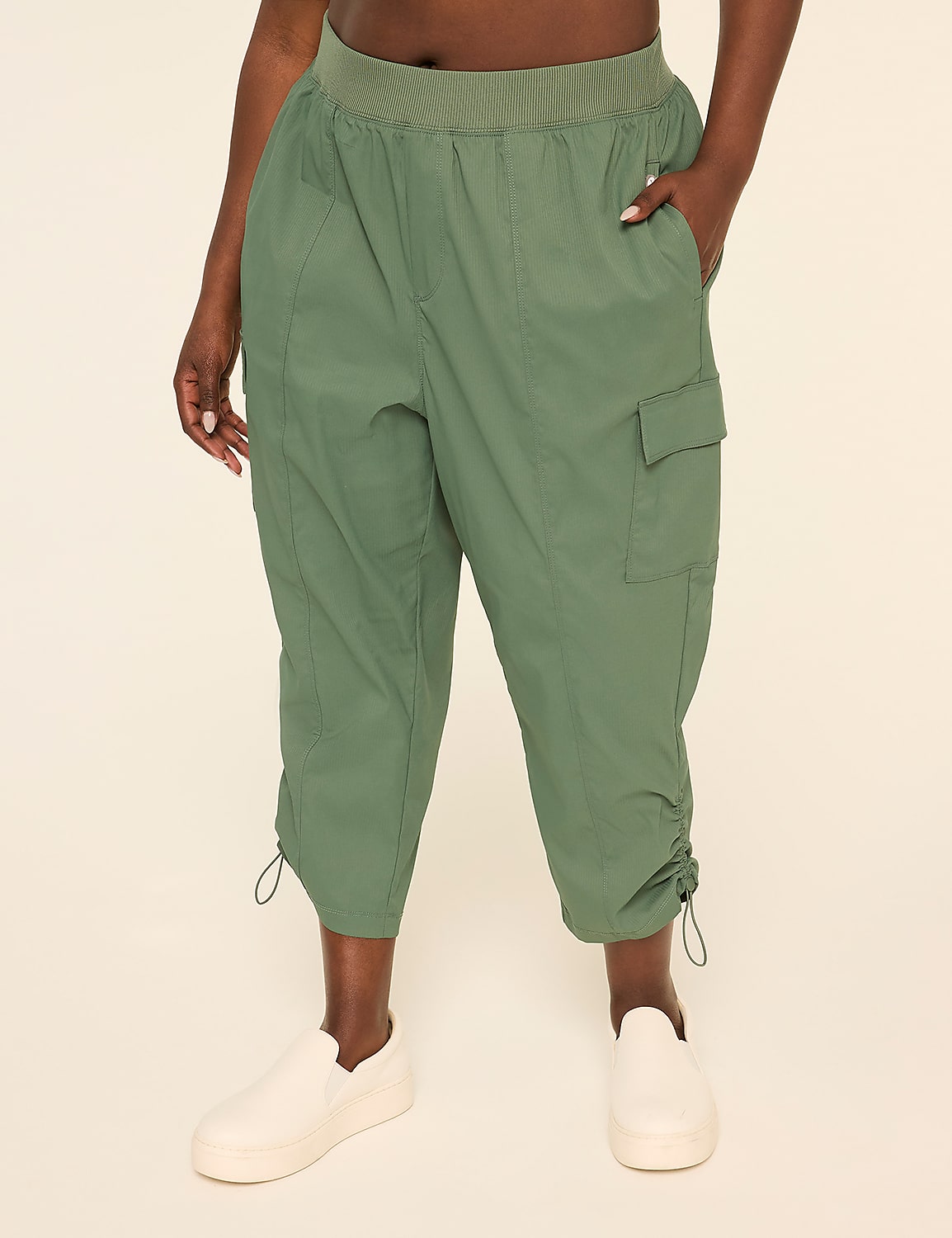 LIVI Stretch Woven Crop Pant Product Image 1