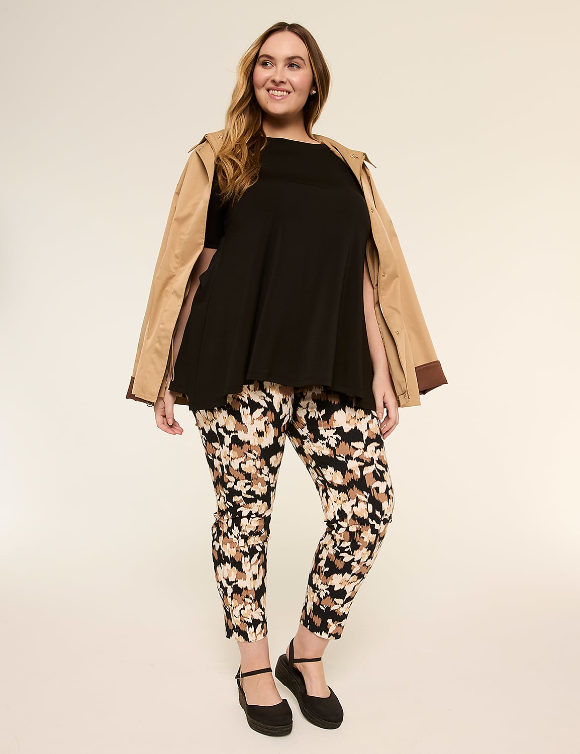 4-Season Slim Ankle Pant Product Image 3