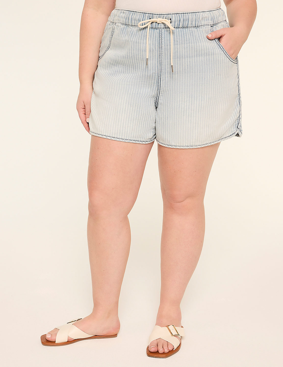 Cloud Knit Pull-On Relaxed 4" Short Product Image 1