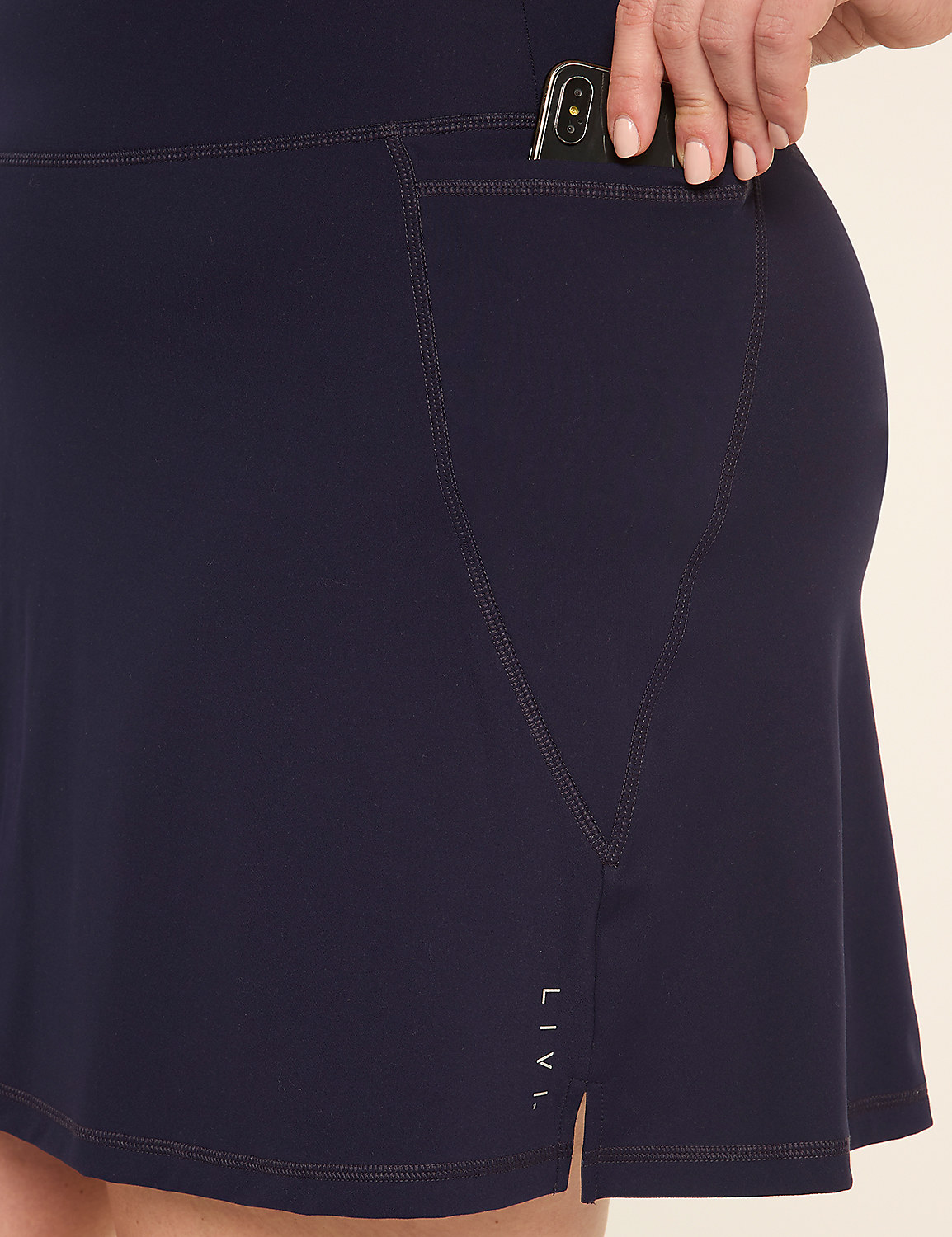LIVI Soft Skort Product Image 4