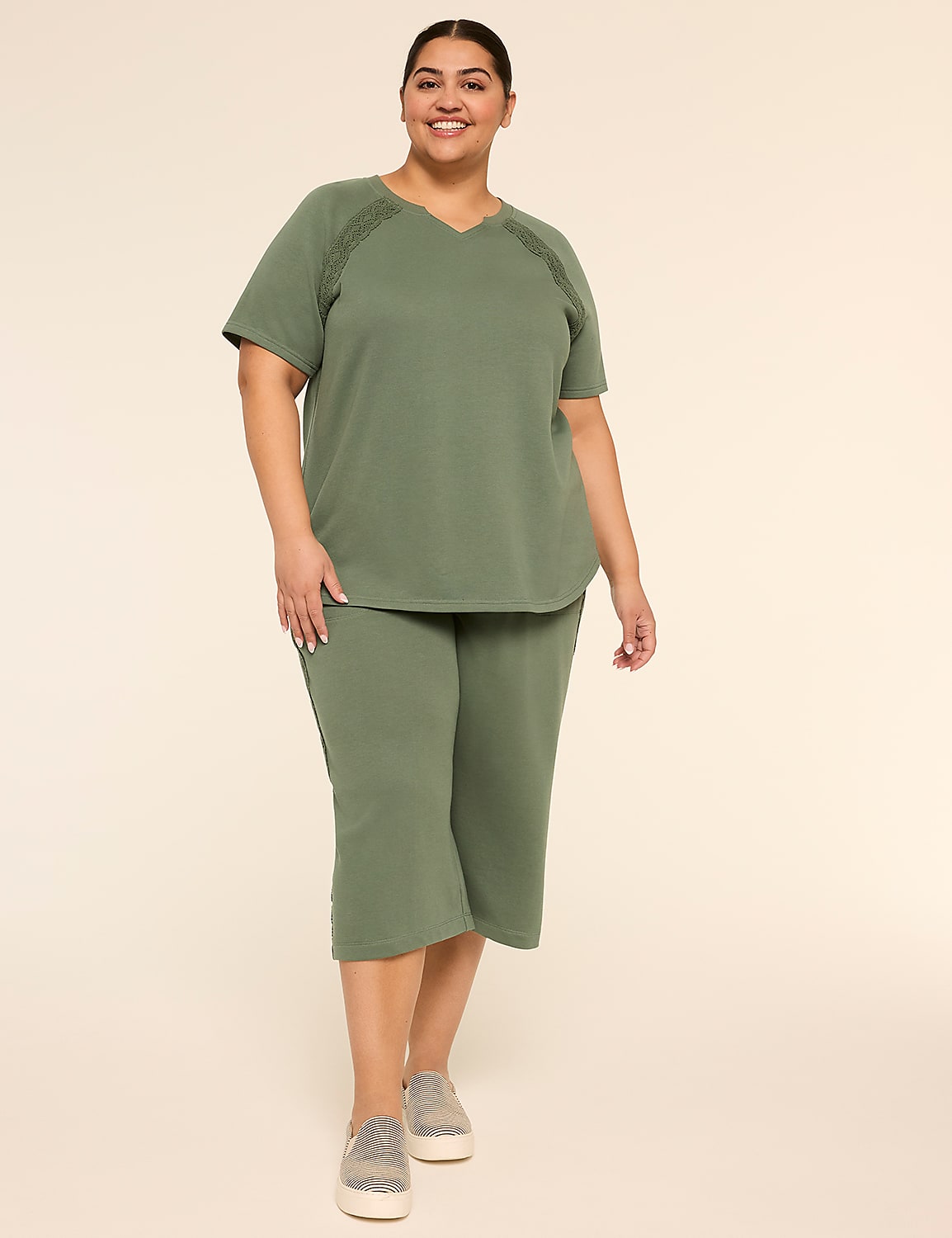 LIVI French Terry Elbow-Sleeve Crochet-Trim Sweatshirt Product Image 3
