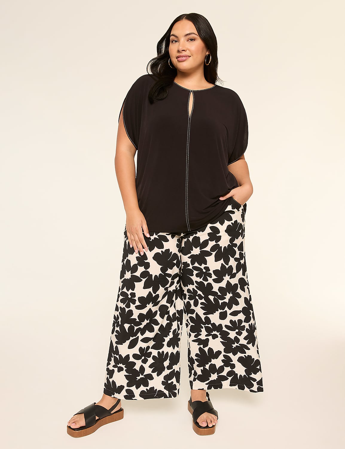 Split-Sleeve Keyhole Top Product Image 3