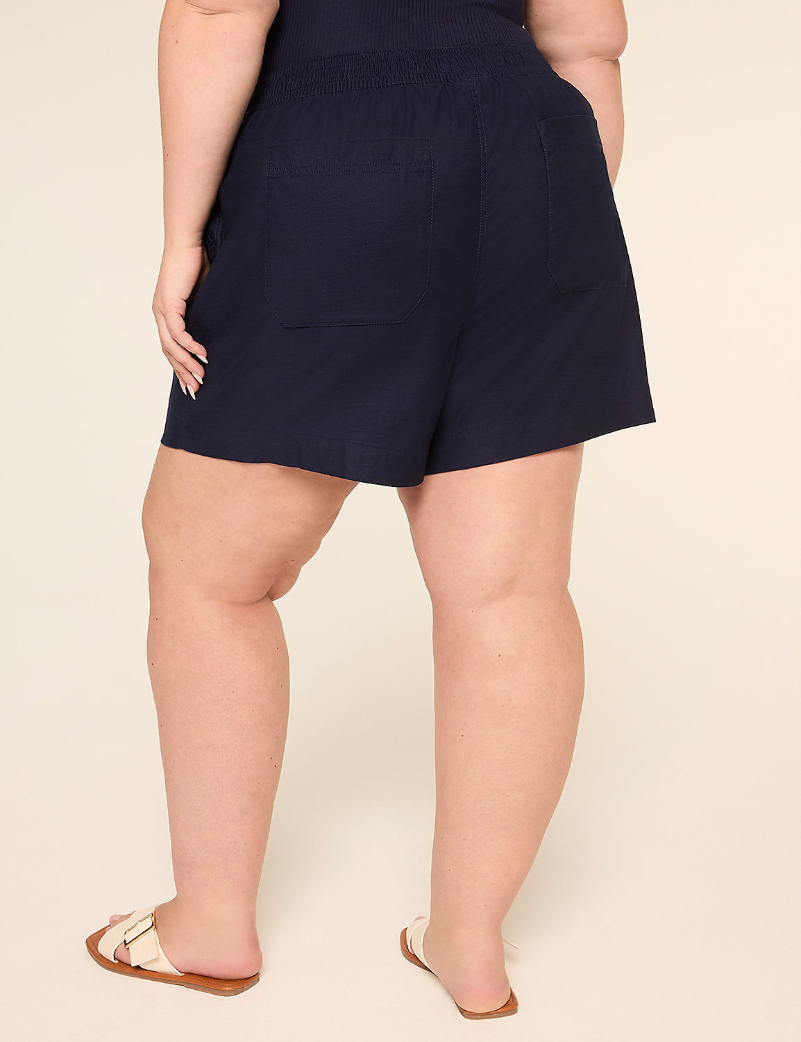 Slub Relaxed Pull-On 5-5" Short Product Image 2