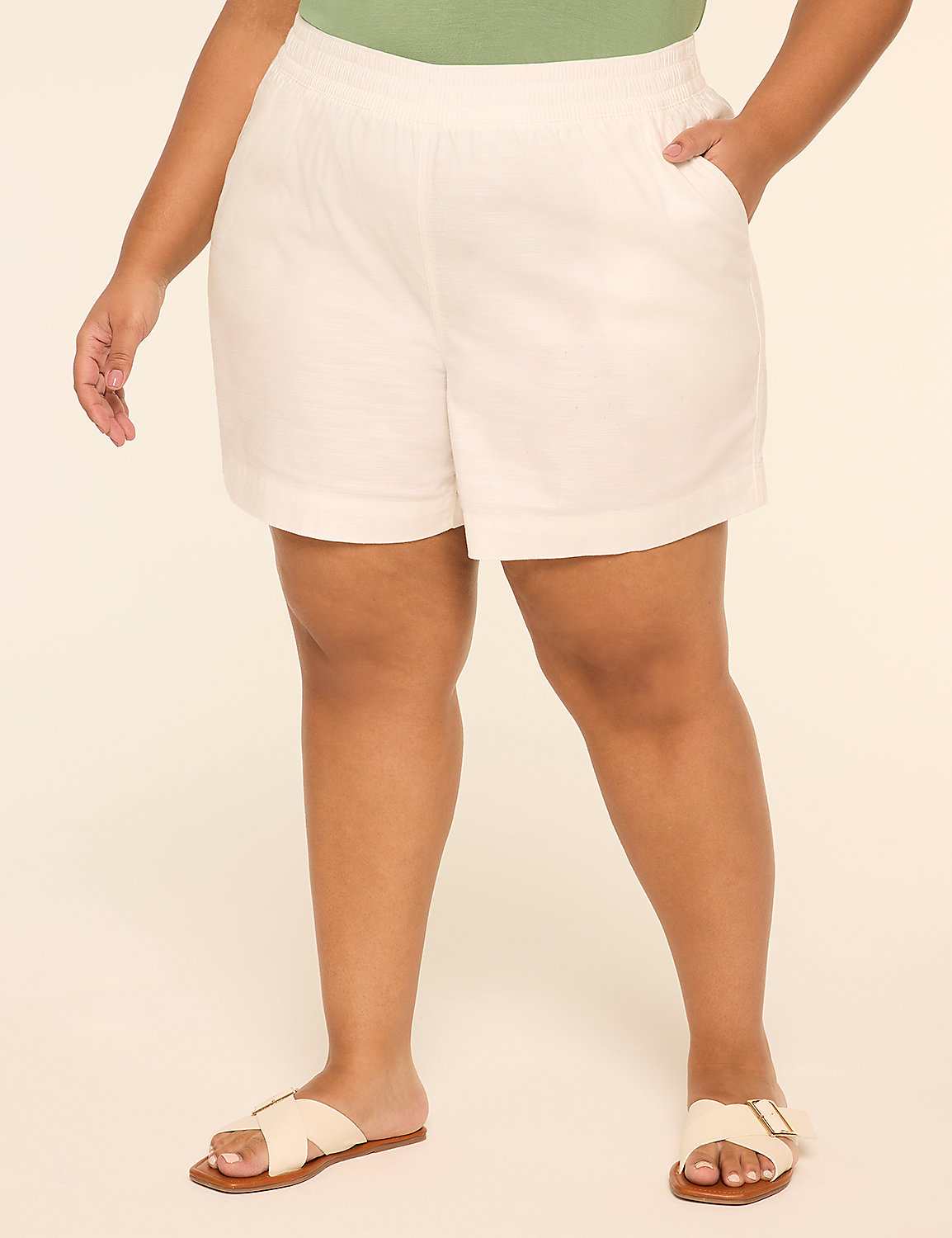 Slub Relaxed Pull-On 5-5" Short Product Image 1