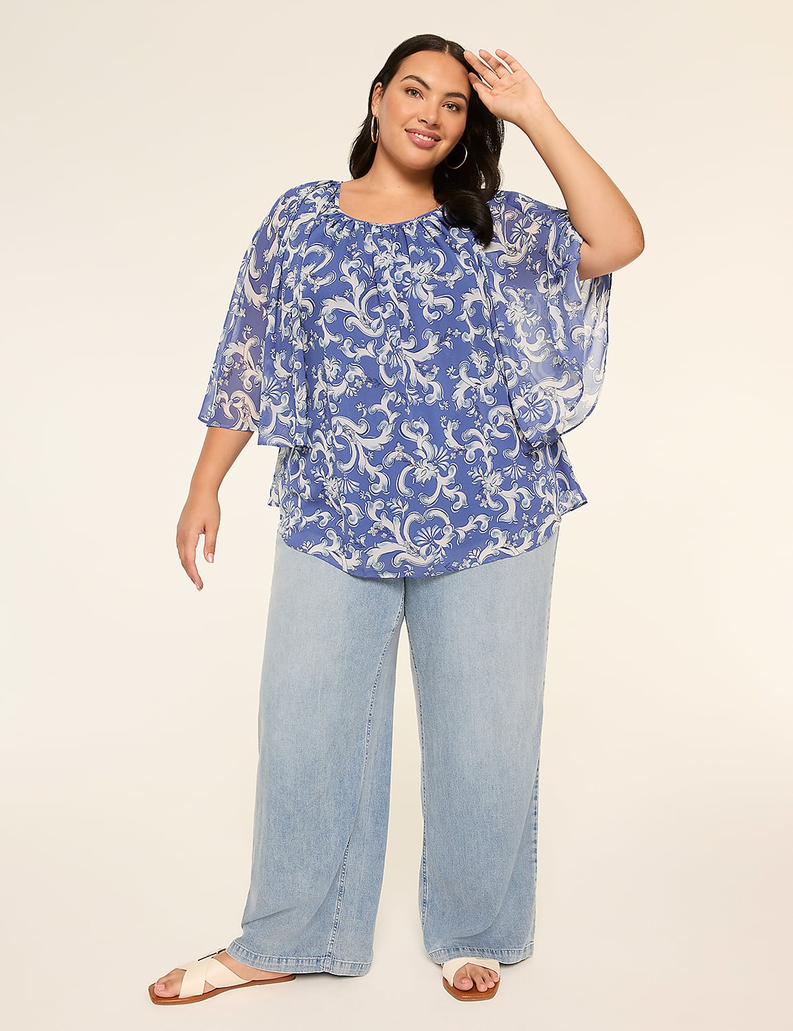 Relaxed Circle Popover Blouse Product Image 3