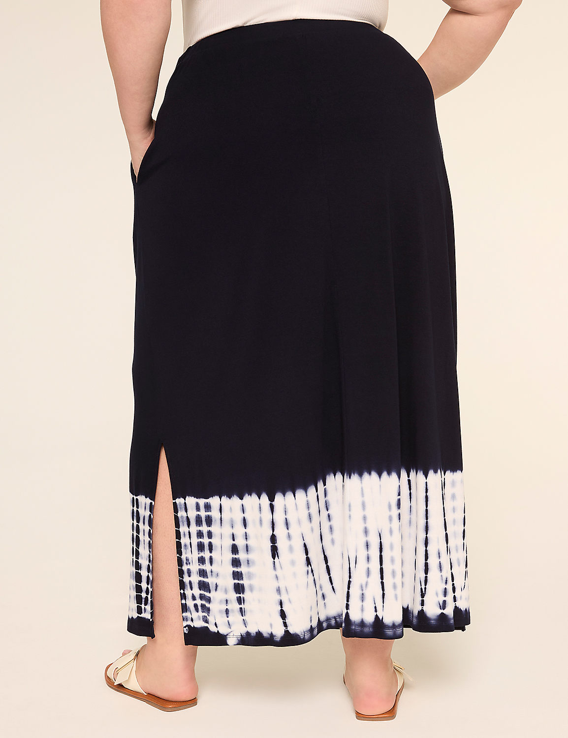 Tie-Dye Knit Maxi Skirt Product Image 2