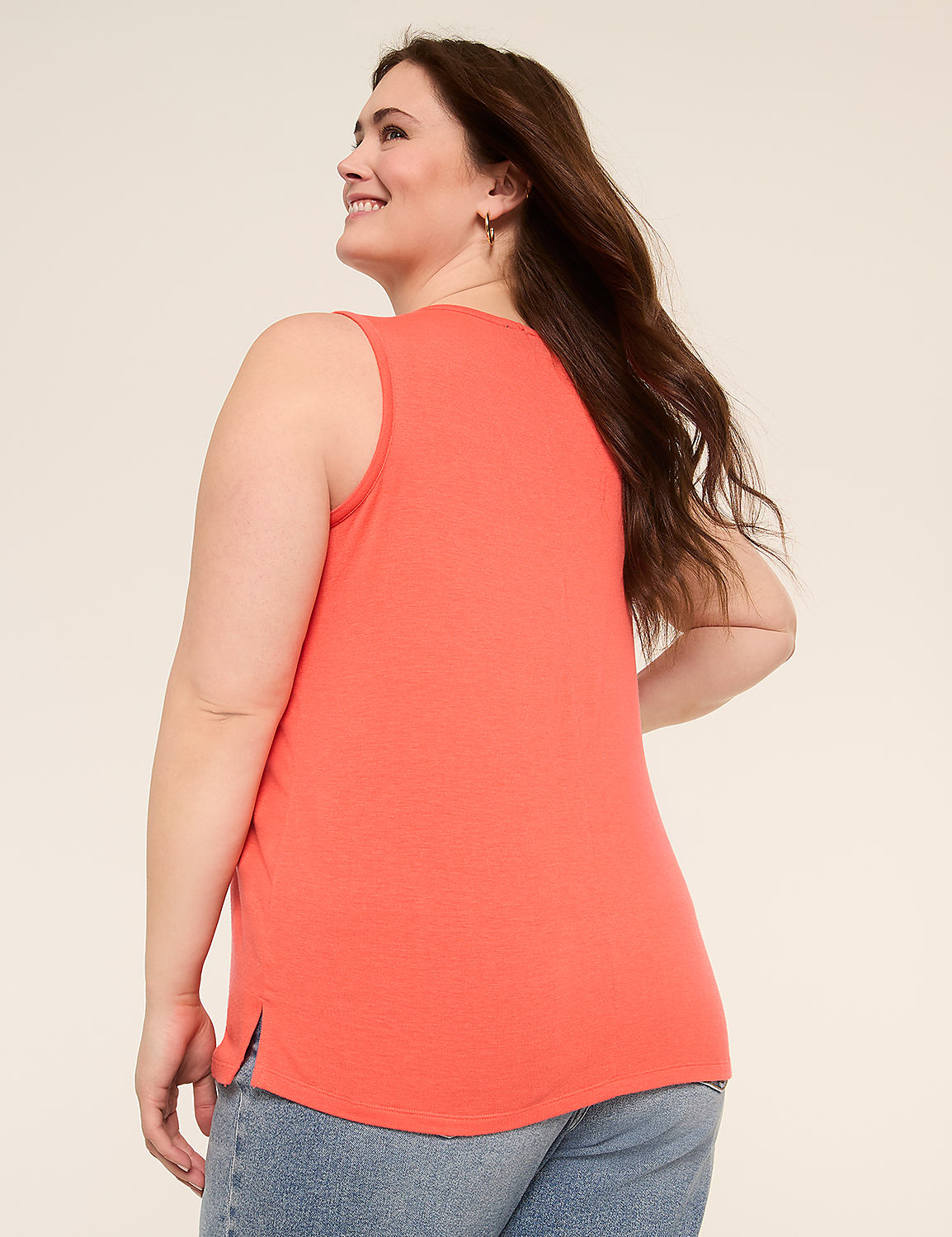 EveryWear Brushed V-Neck Tank Product Image 2
