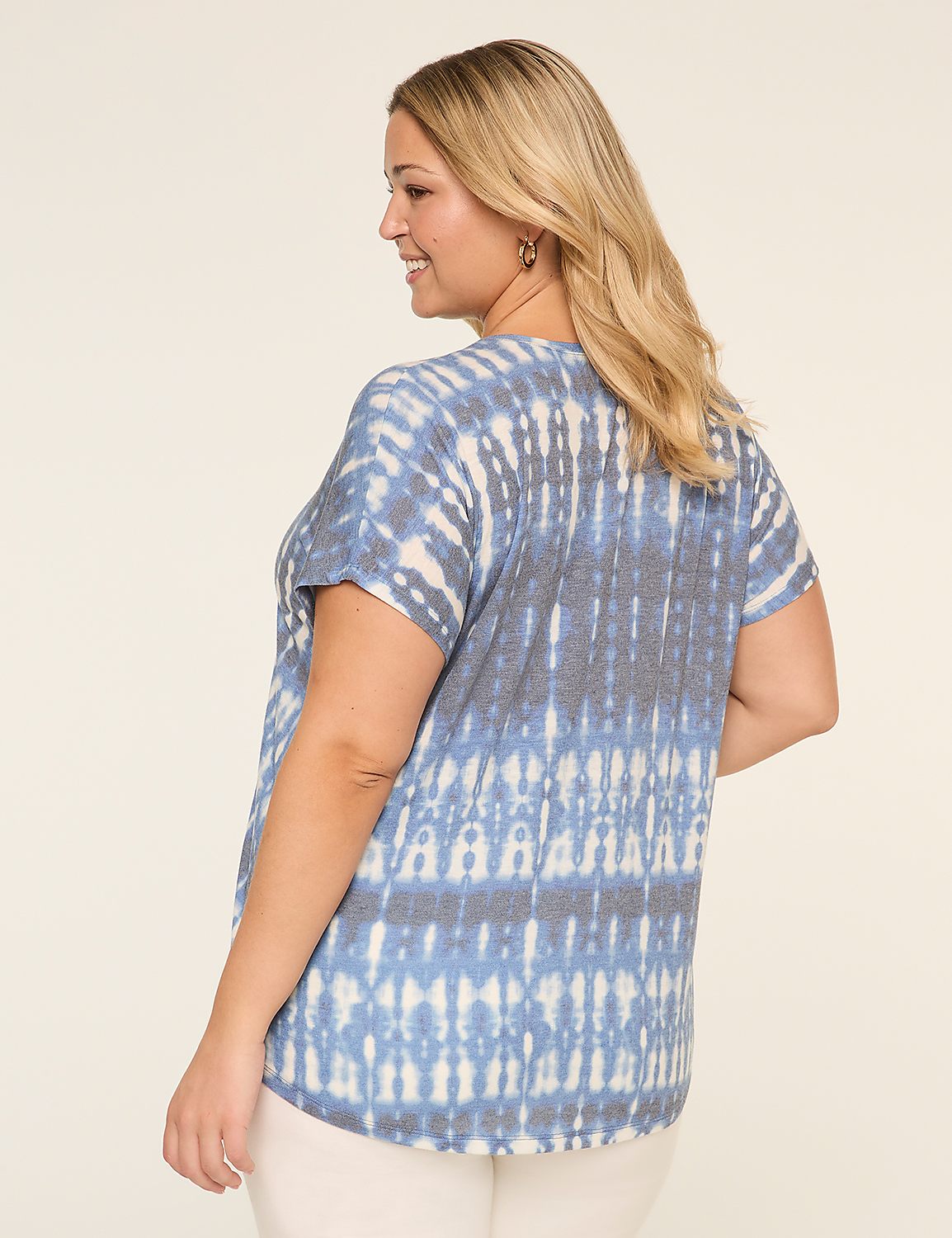 EveryWear Brushed V-Neck Tee Product Image 2