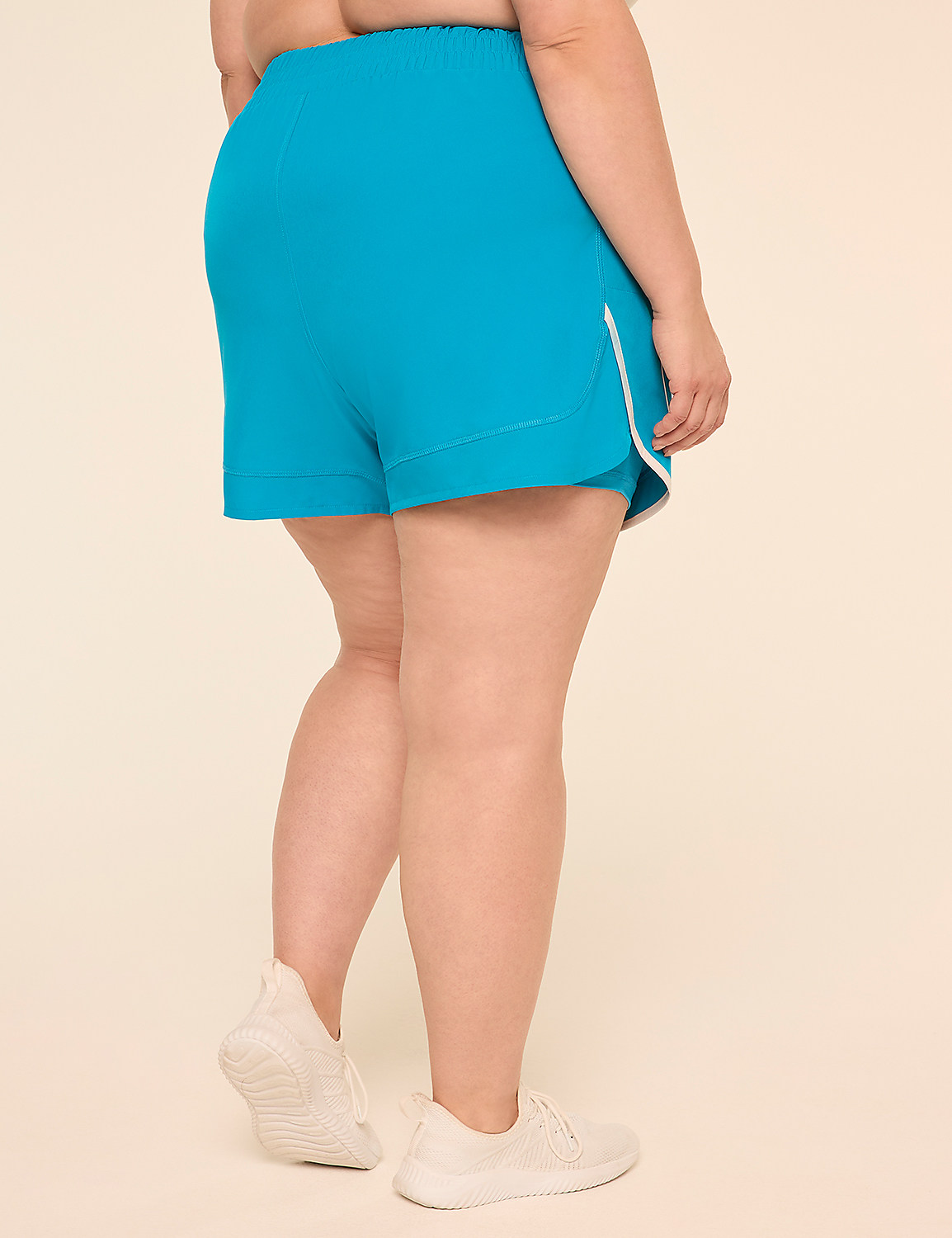 LIVI Stretch Woven Colorblock Short Product Image 2