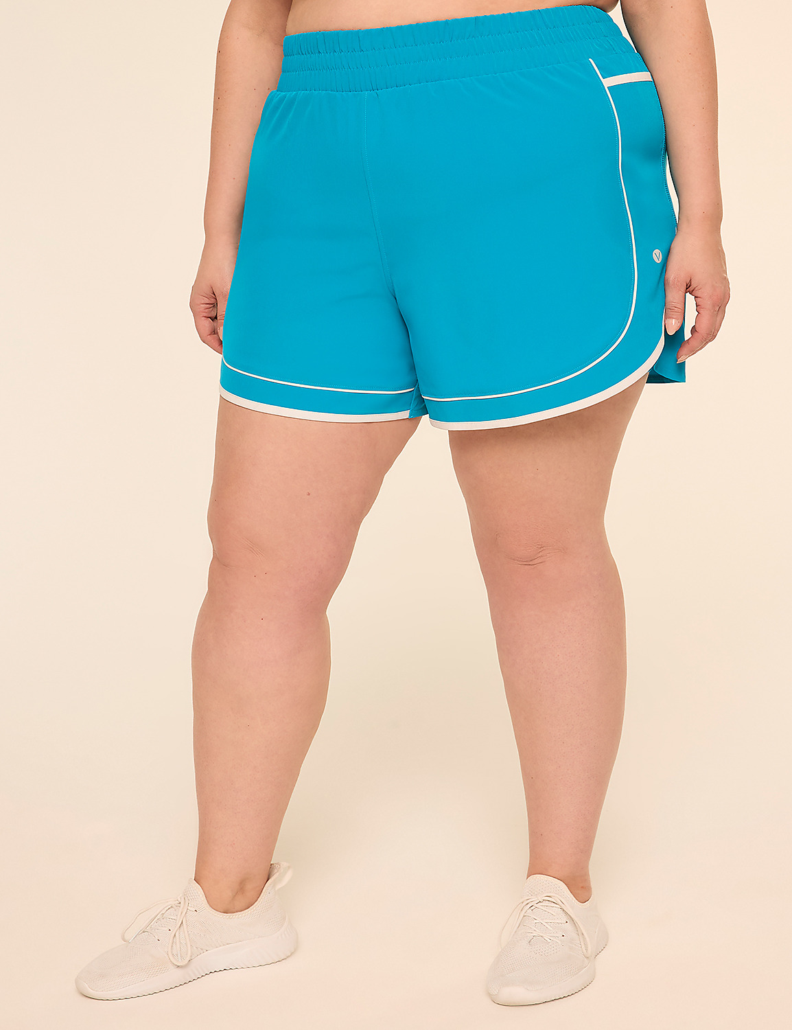 LIVI Stretch Woven Colorblock Short Product Image 1
