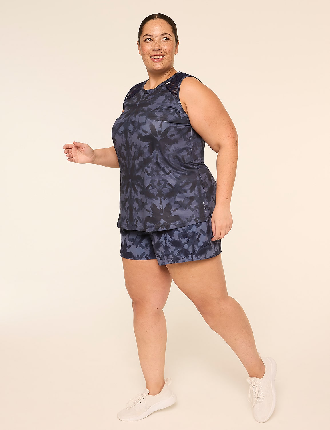 LIVI Stretch Woven Short Product Image 3