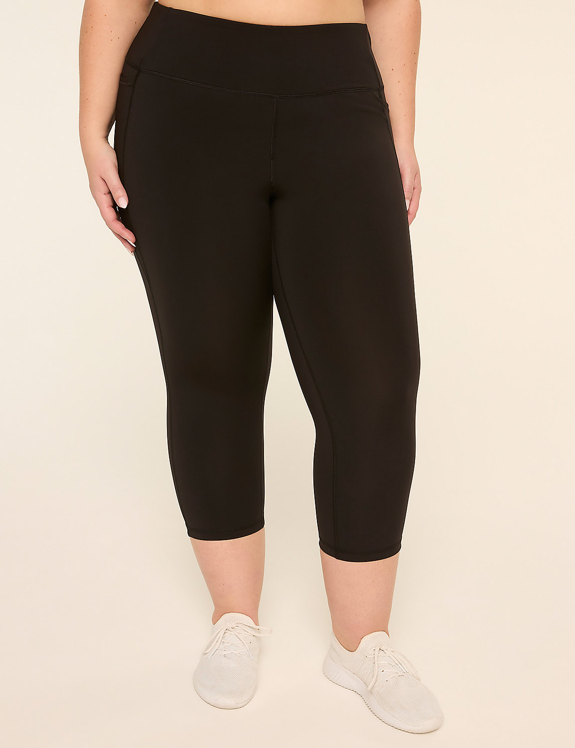 LIVI Go-Getter Wicking 21" Capri Legging Product Image 1