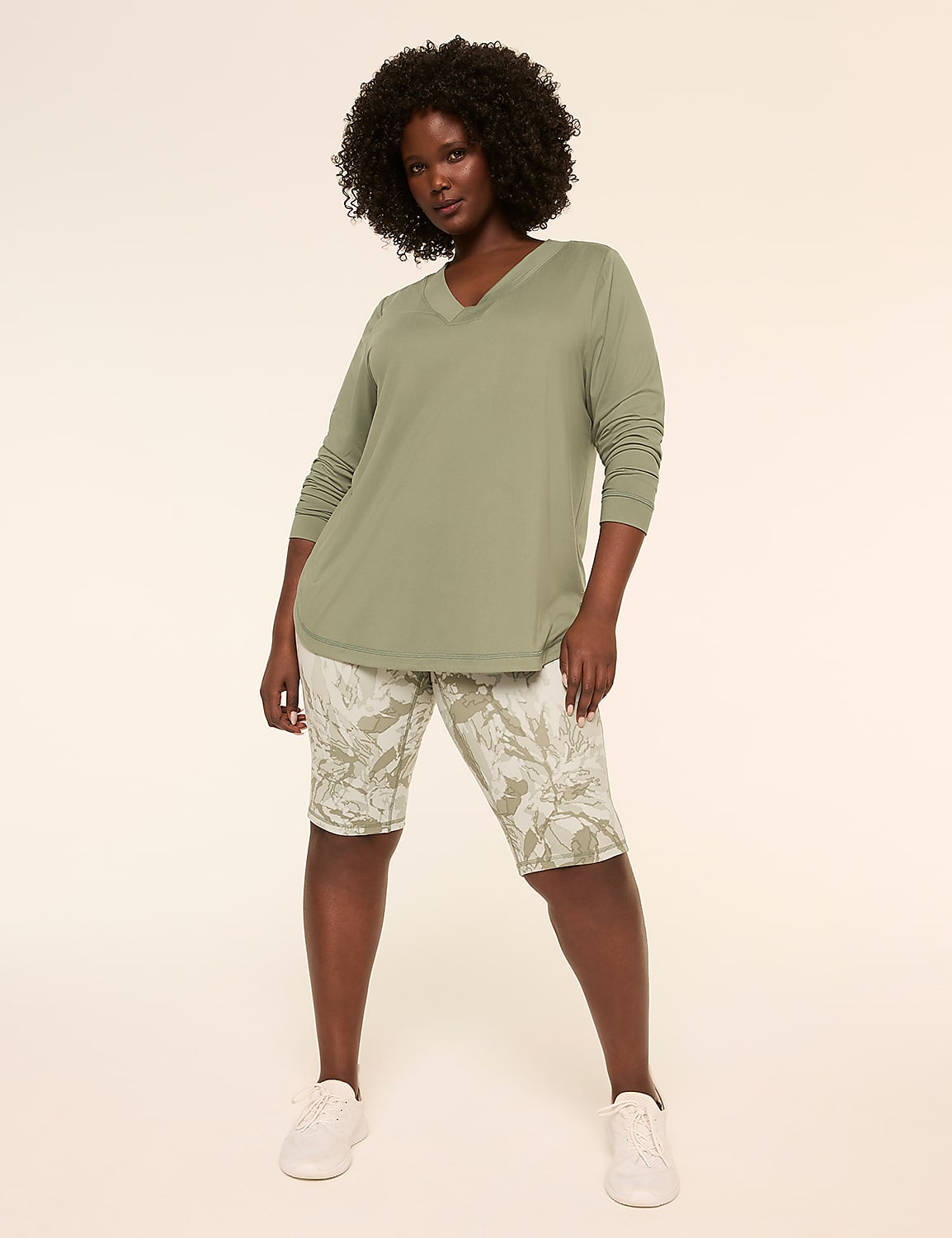 LIVI Soft Long-Sleeve V-Neck Tee Product Image 3