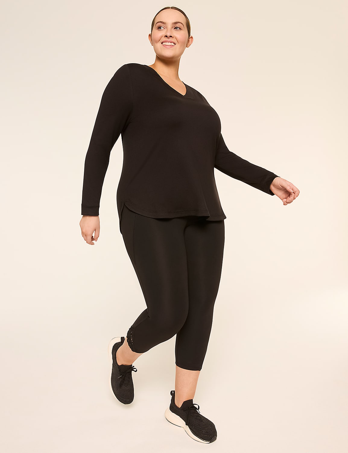 LIVI Soft Long-Sleeve V-Neck Tee Product Image 8