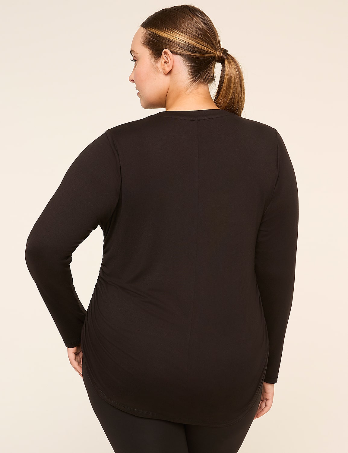LIVI Soft Long-Sleeve Side-Ruched Tee Product Image 5