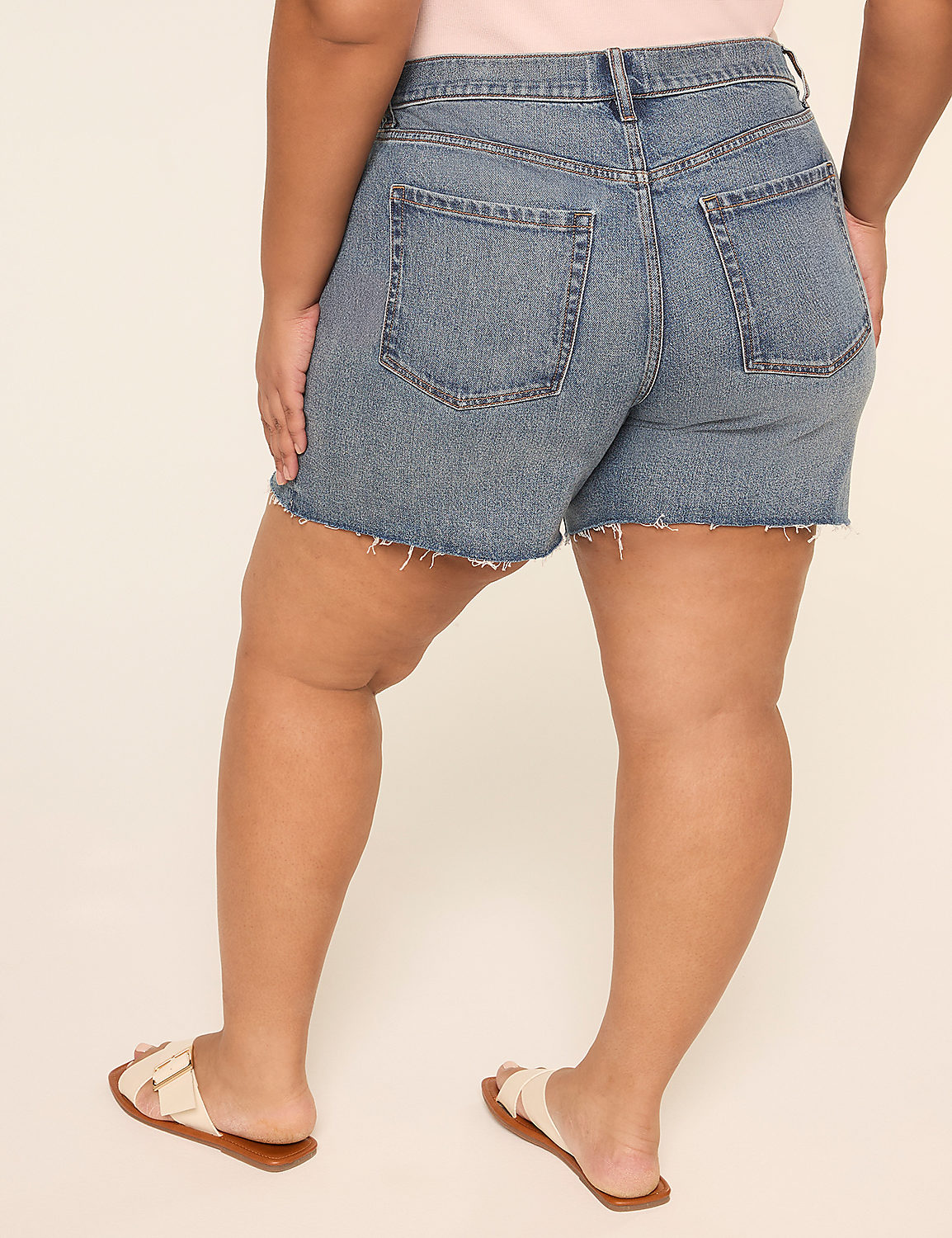 Relaxed 5.5" Short Product Image 2