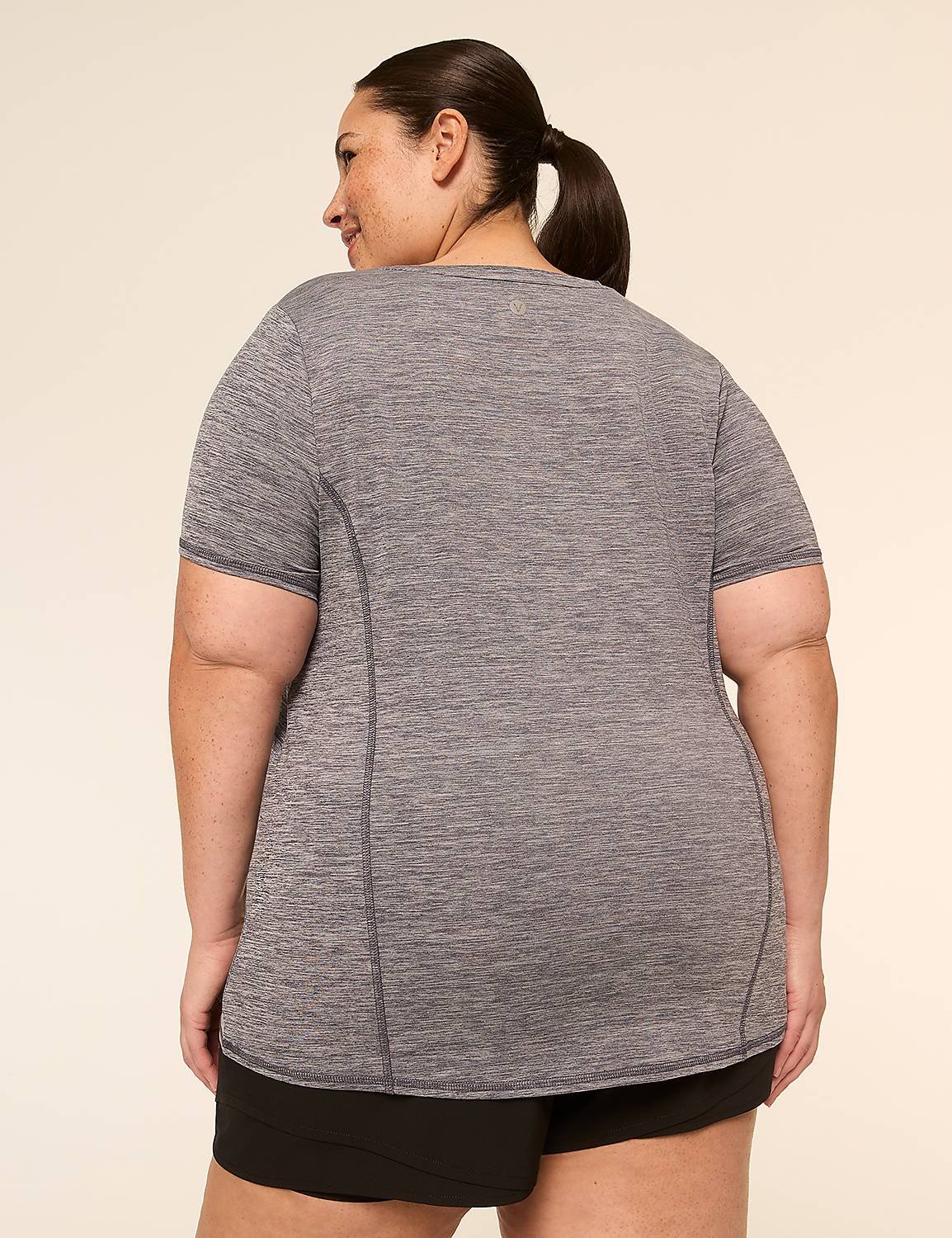 LIVI Go-Getter Wicking Crew-Neck Performance Tee Product Image 2