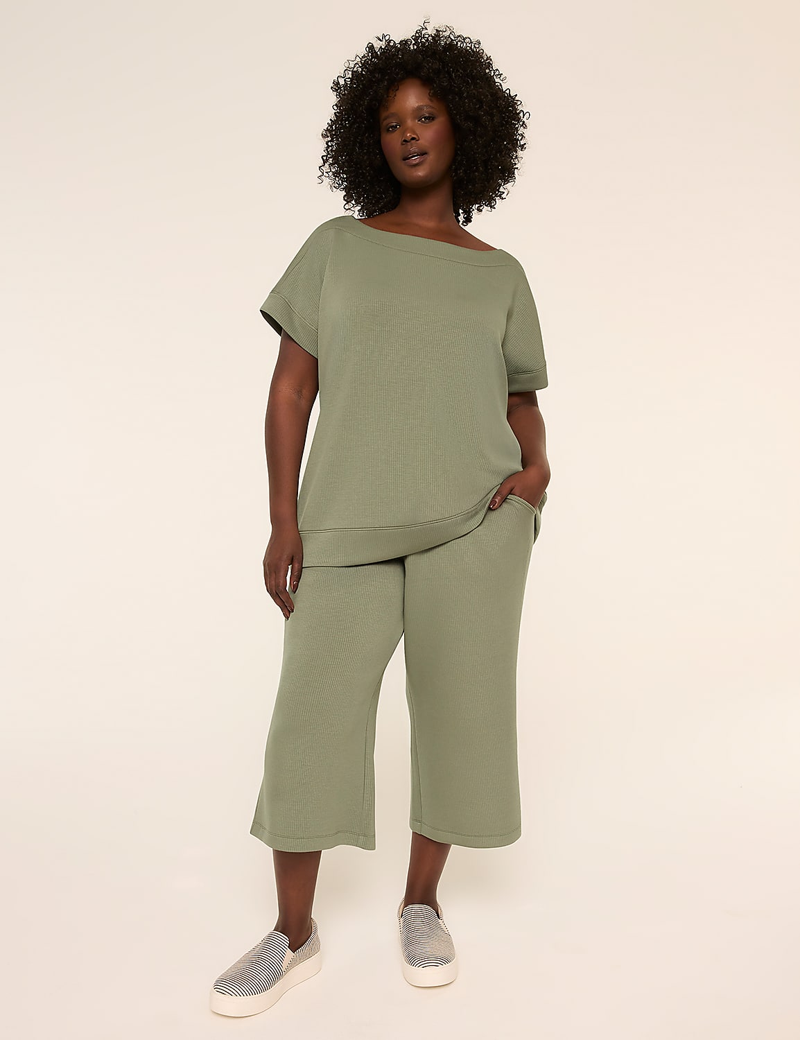 LIVI Ribbed Journey Relaxed Straight Crop Pant Product Image 3
